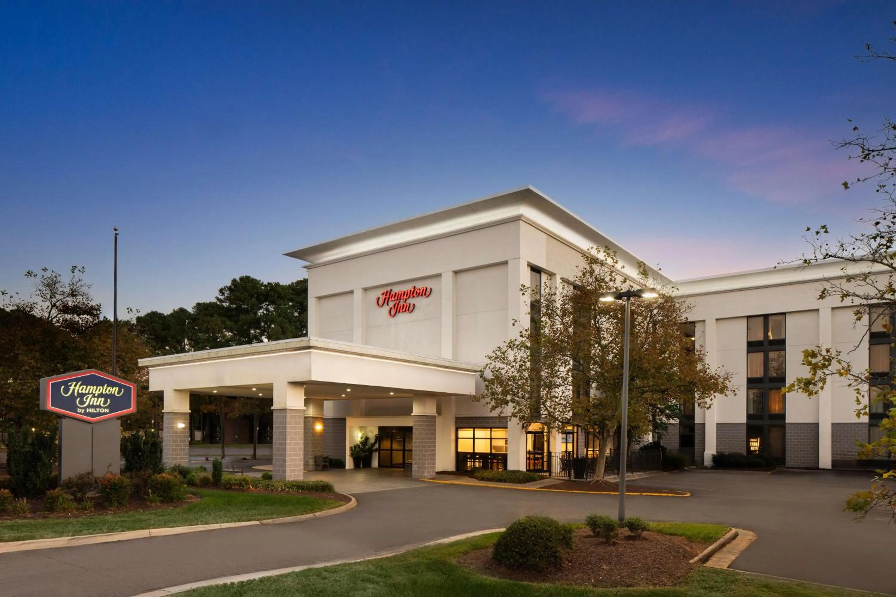 Property building in Hampton Inn Norfolk/Virginia Beach