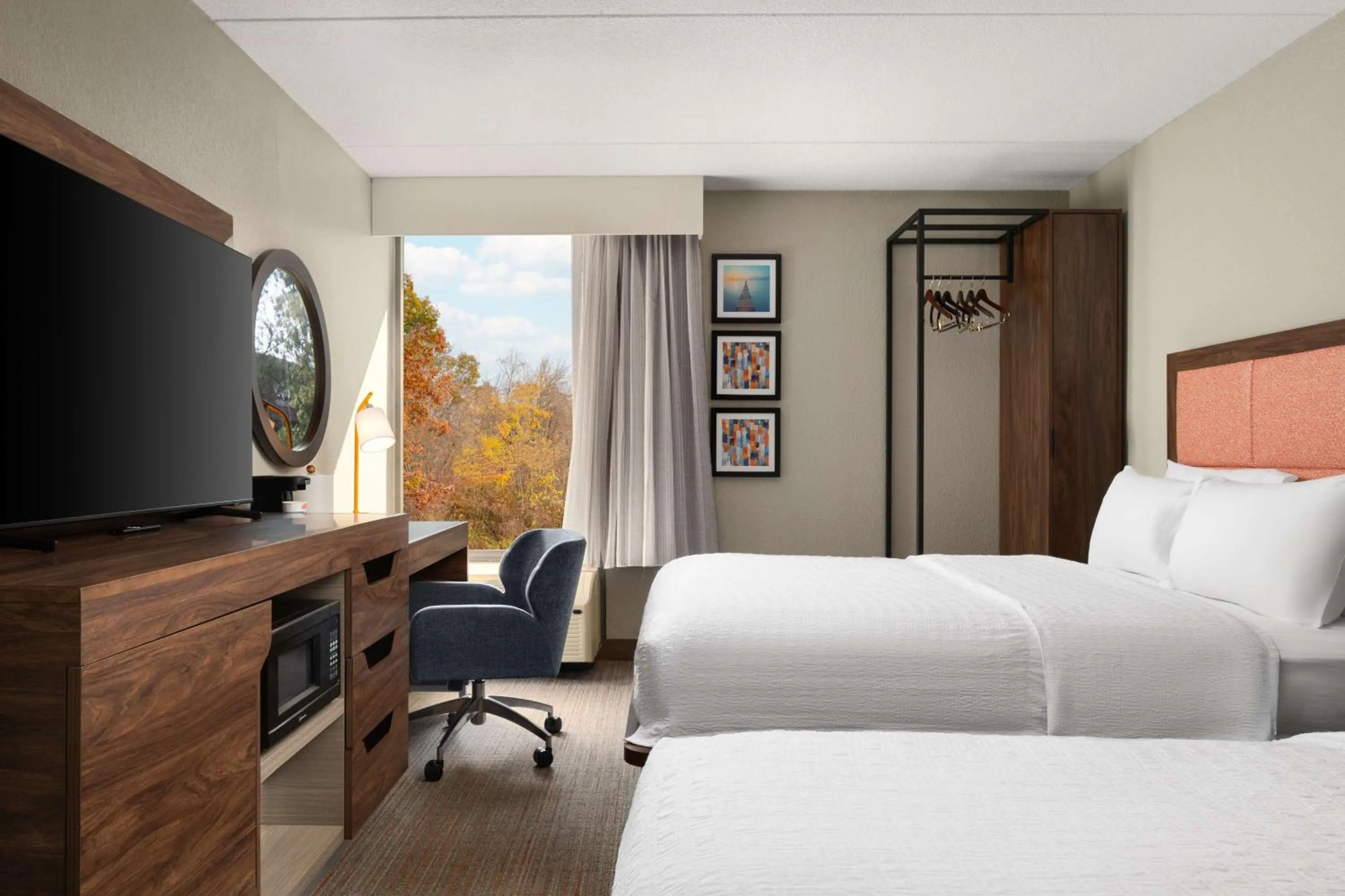 Bedroom, Bed in Hampton Inn Norfolk/Virginia Beach