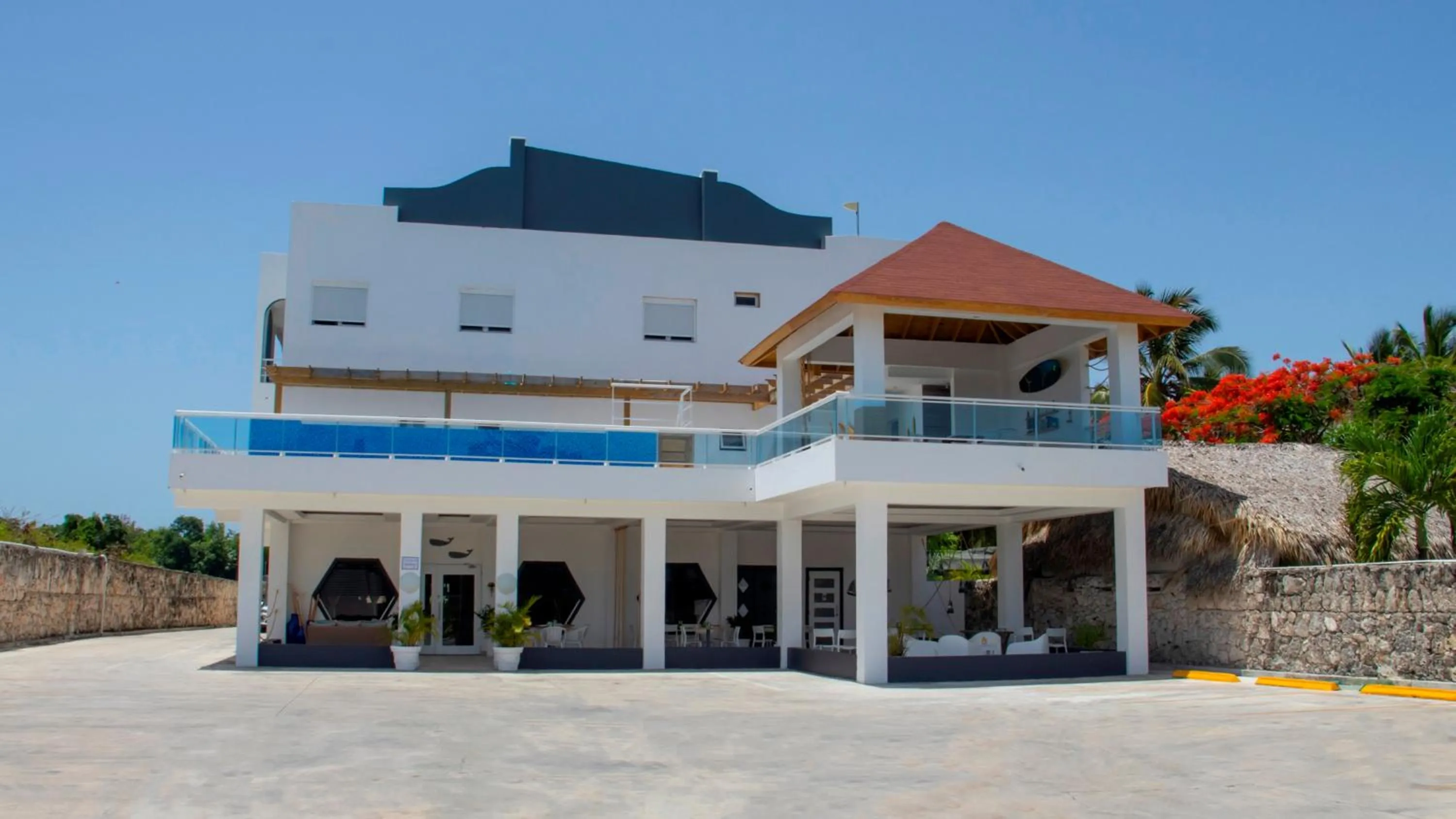 Property building in Hotel Capriccio Mare y Restaurante