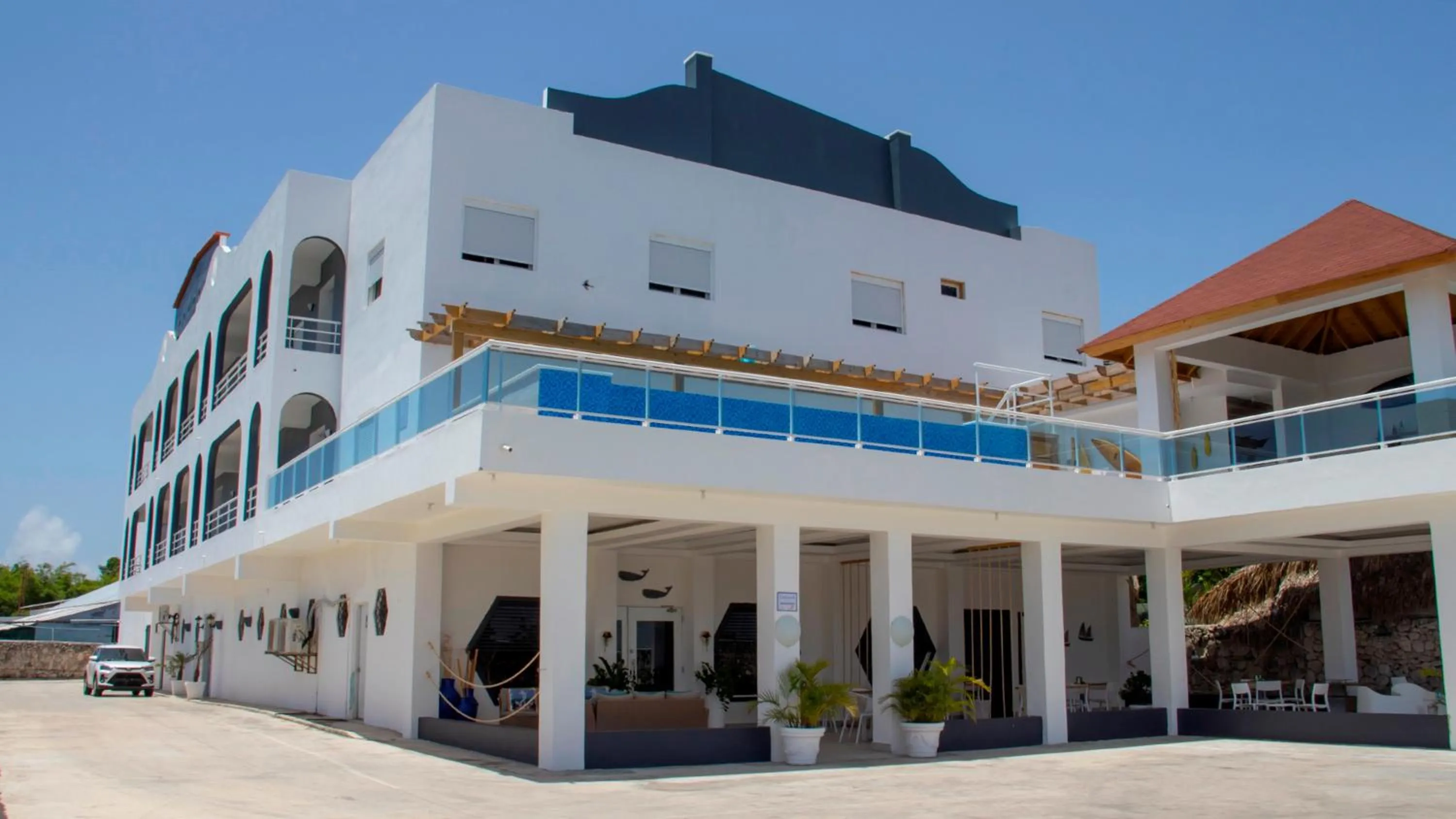 Property building in Hotel Capriccio Mare y Restaurante