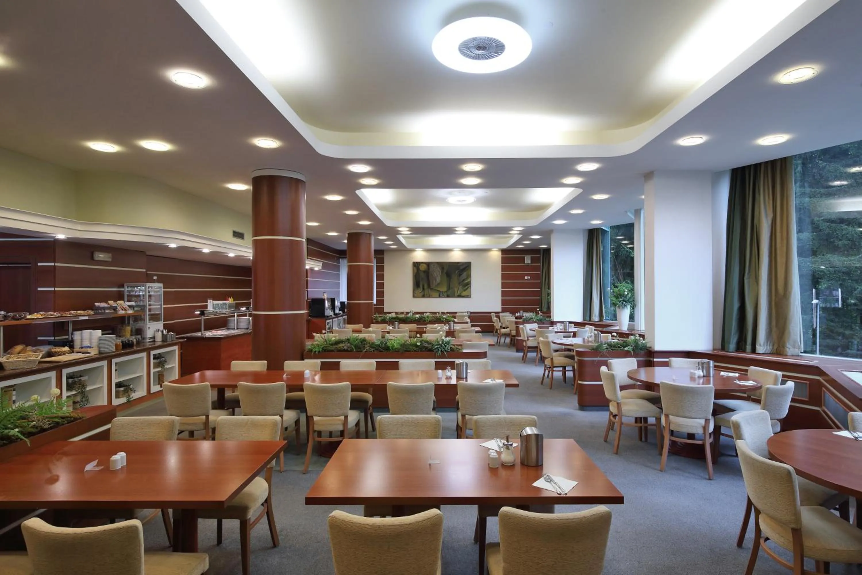 Restaurant/places to eat in Horský hotel Montana