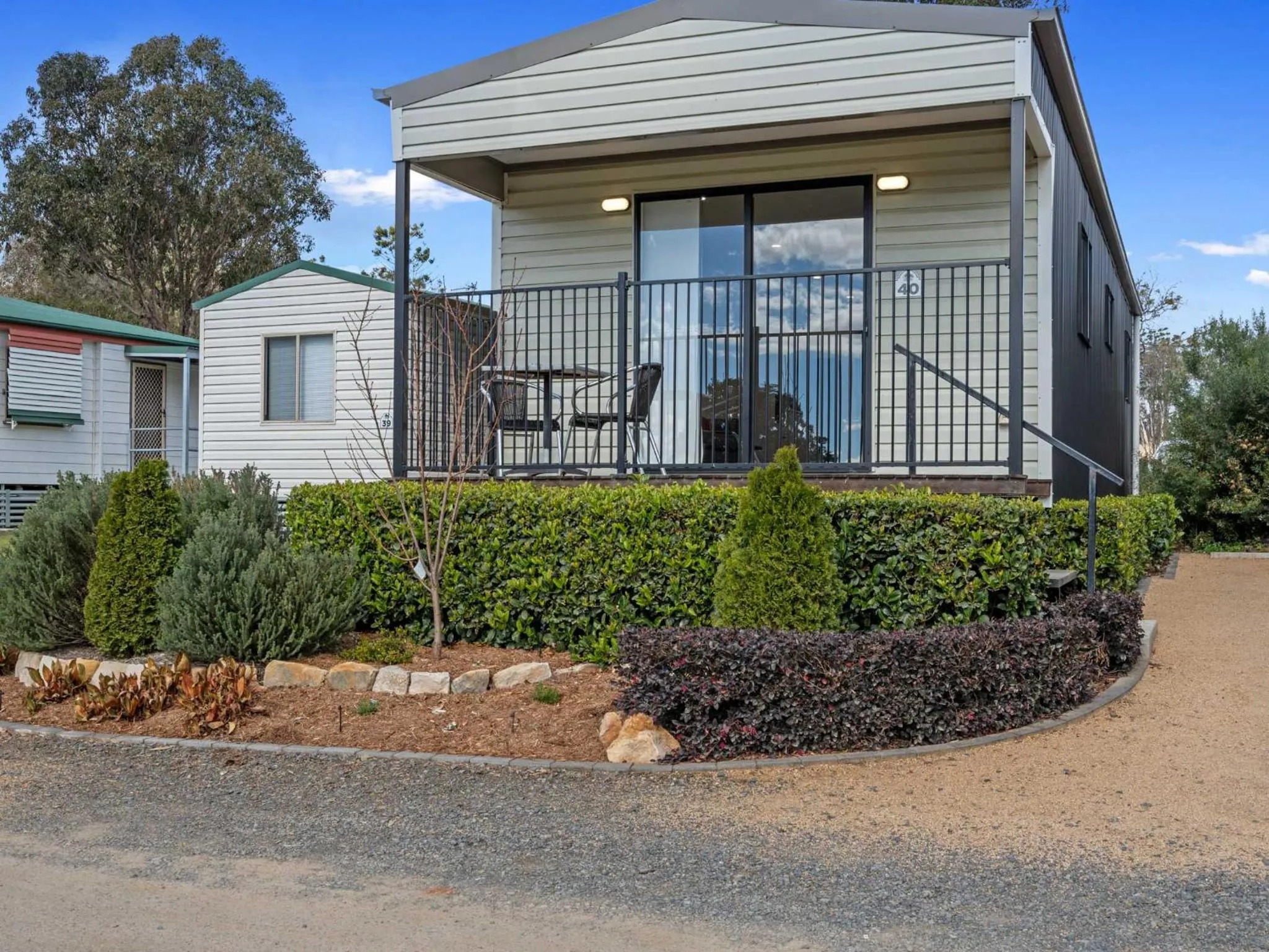 Deluxe Two-Bedroom Villa in Crows Nest Tourist Park