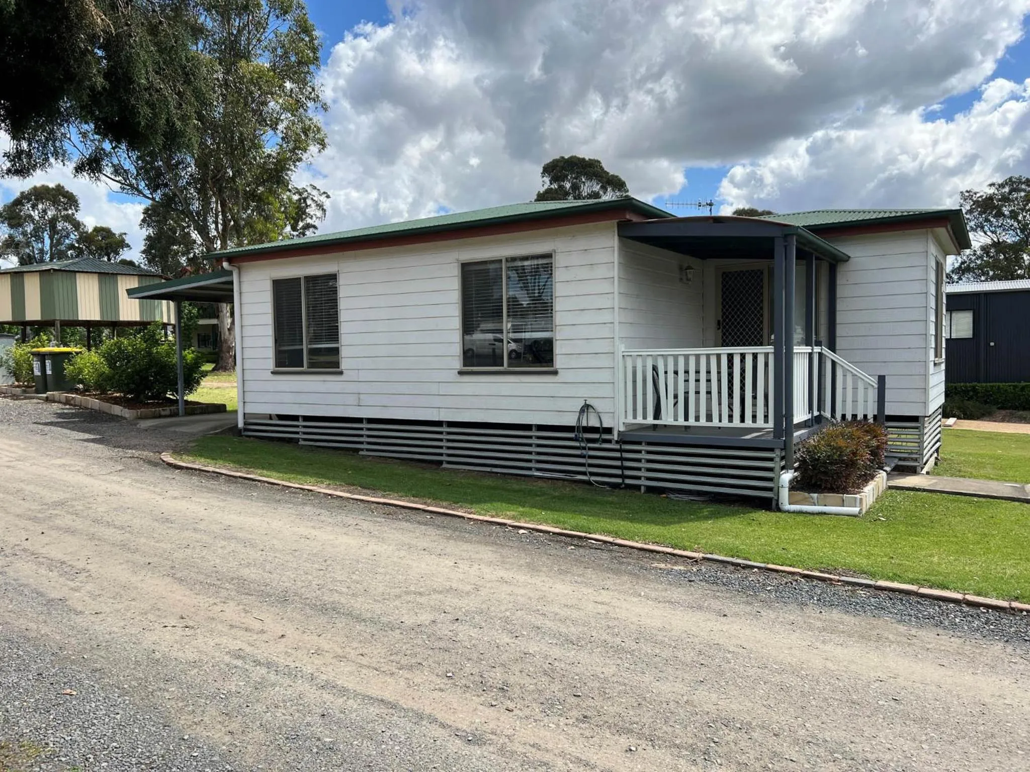 Deluxe Two-Bedroom Cabin in Crows Nest Tourist Park