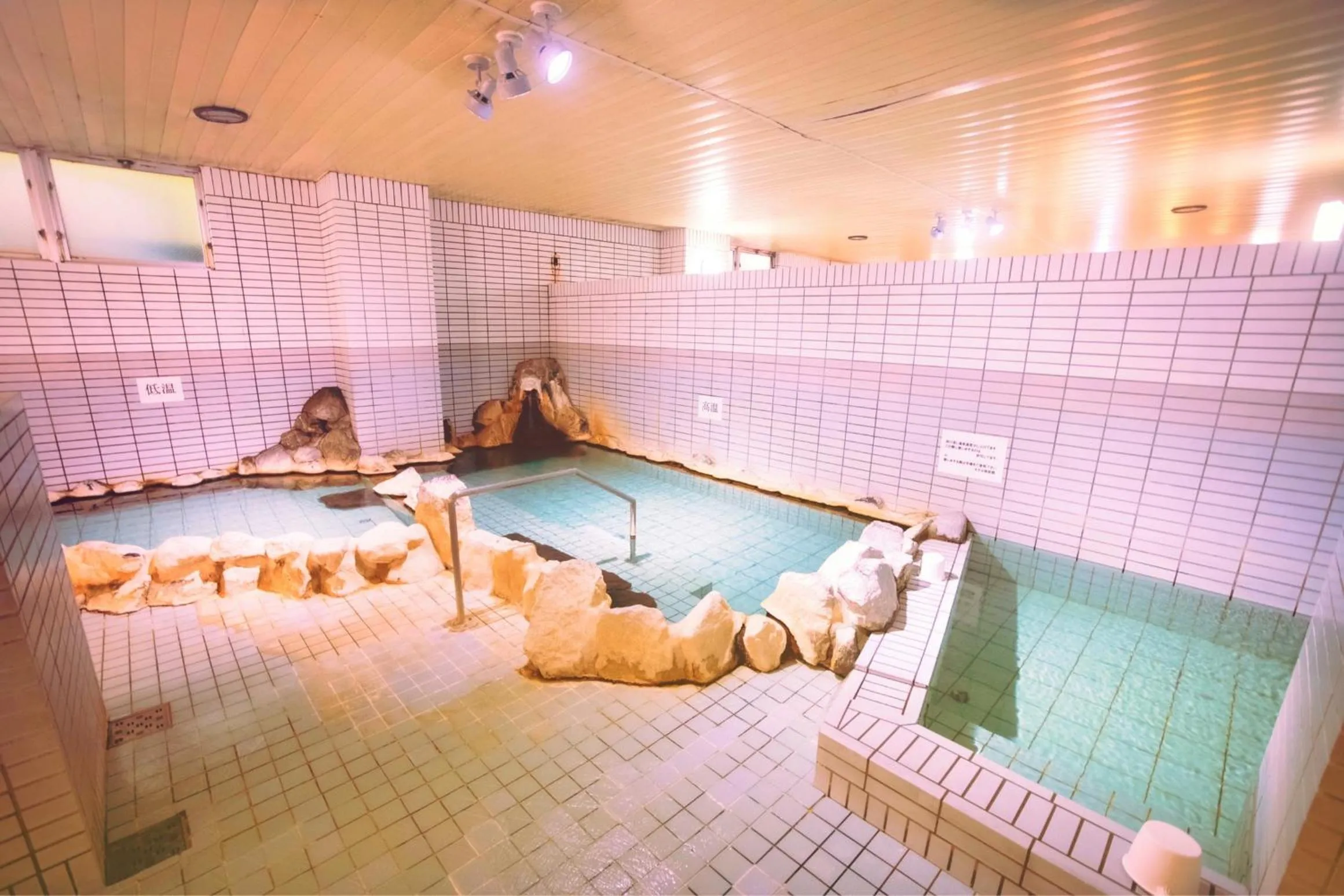 Hot Spring Bath in Hakodate Yunokawa Hotel Amamiyakan