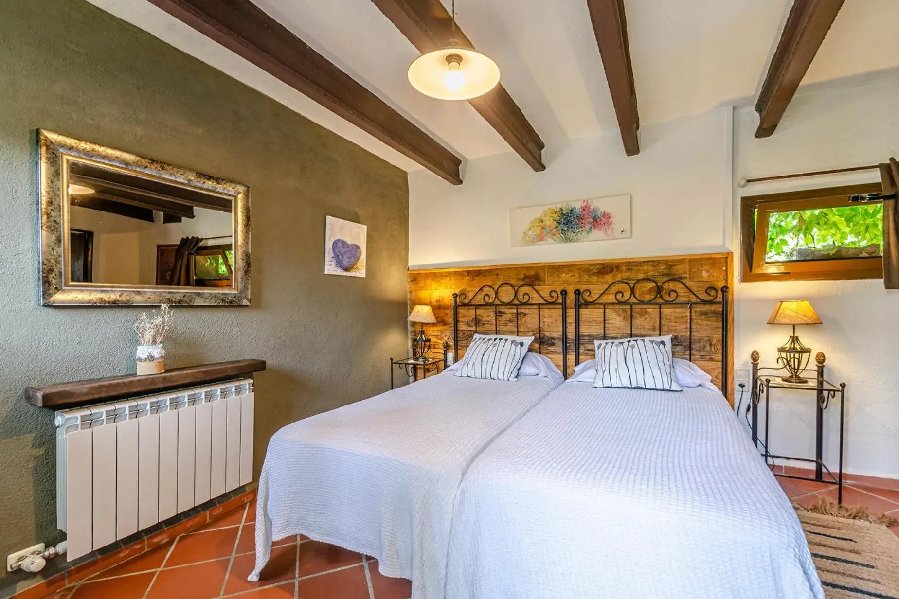 Standard Twin Room in Comarquinal Bioresort Penedes Standard Twin Room in Comarquinal Bioresort Penedes