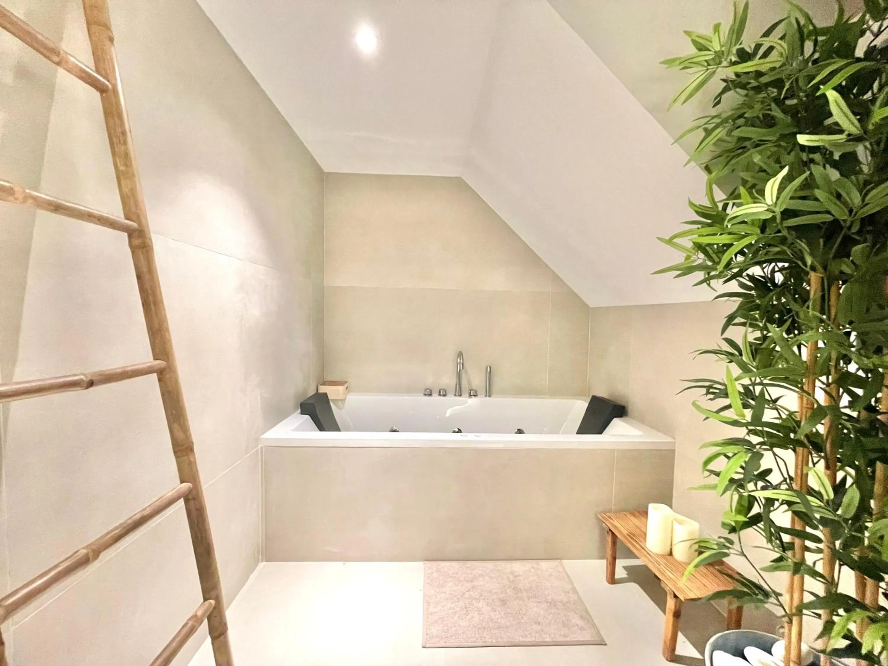 Hot Tub in Comarquinal Bioresort Penedes