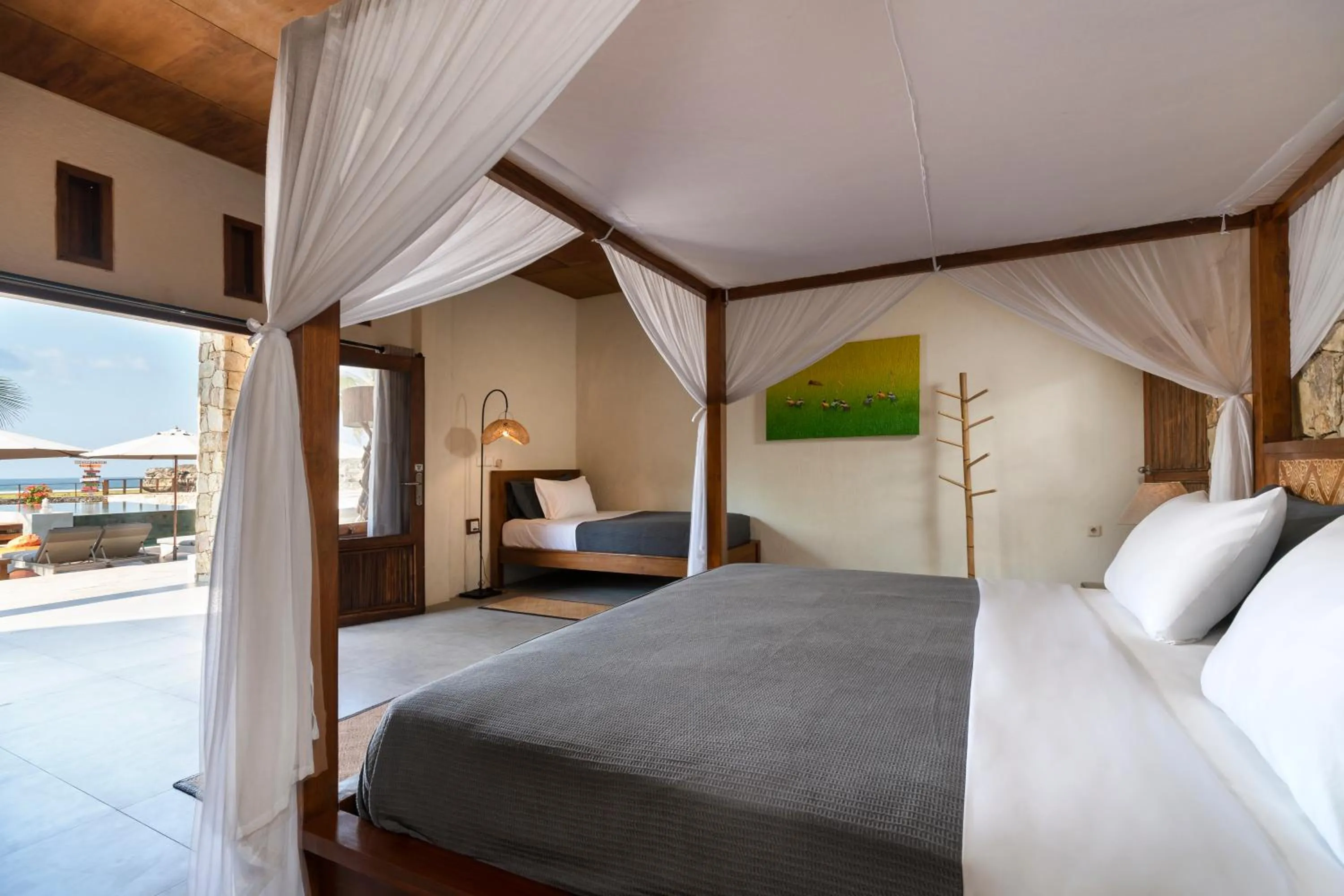 Bed in Manduna Resort