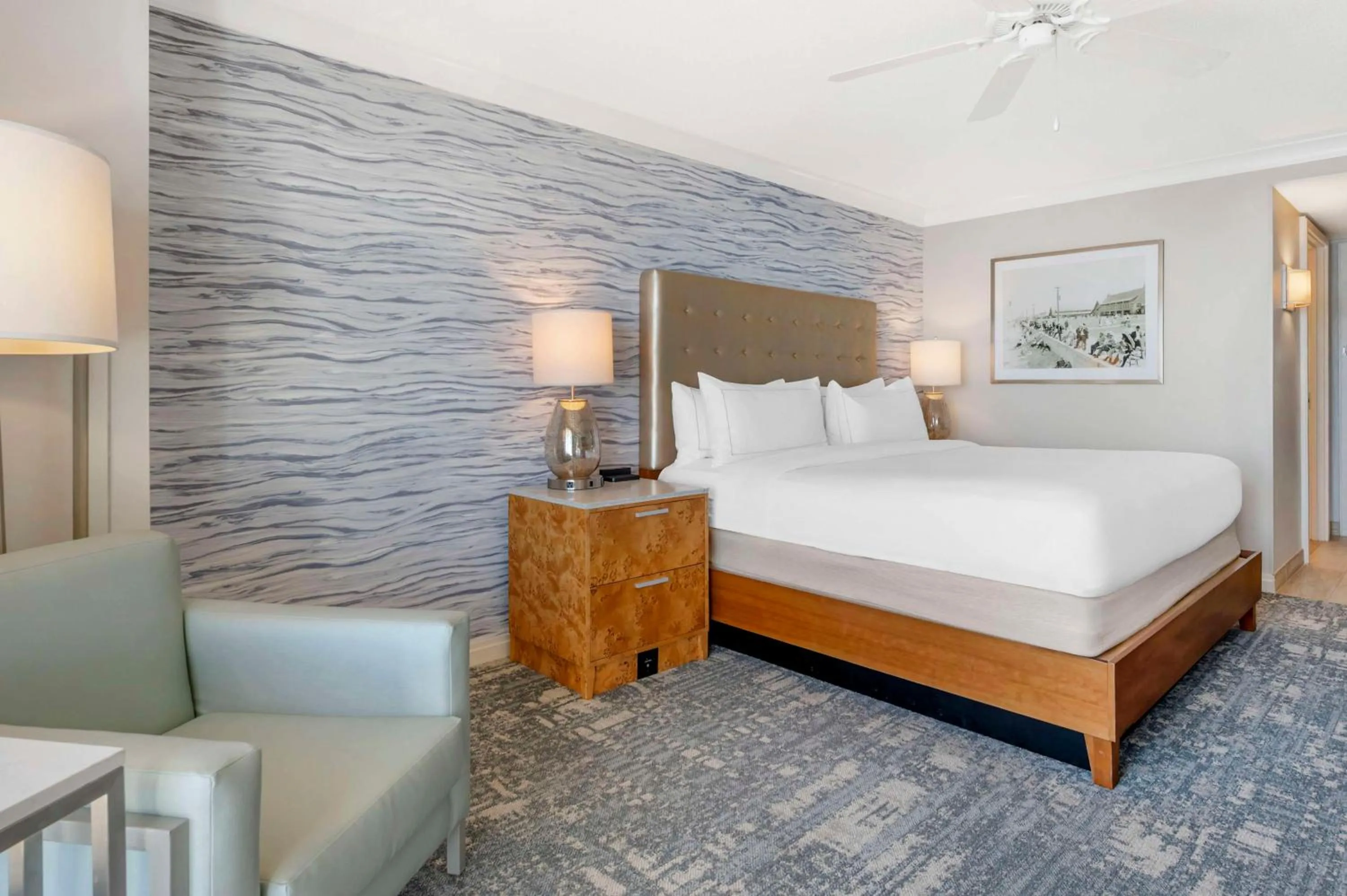 Bed in Hilton Virginia Beach Oceanfront