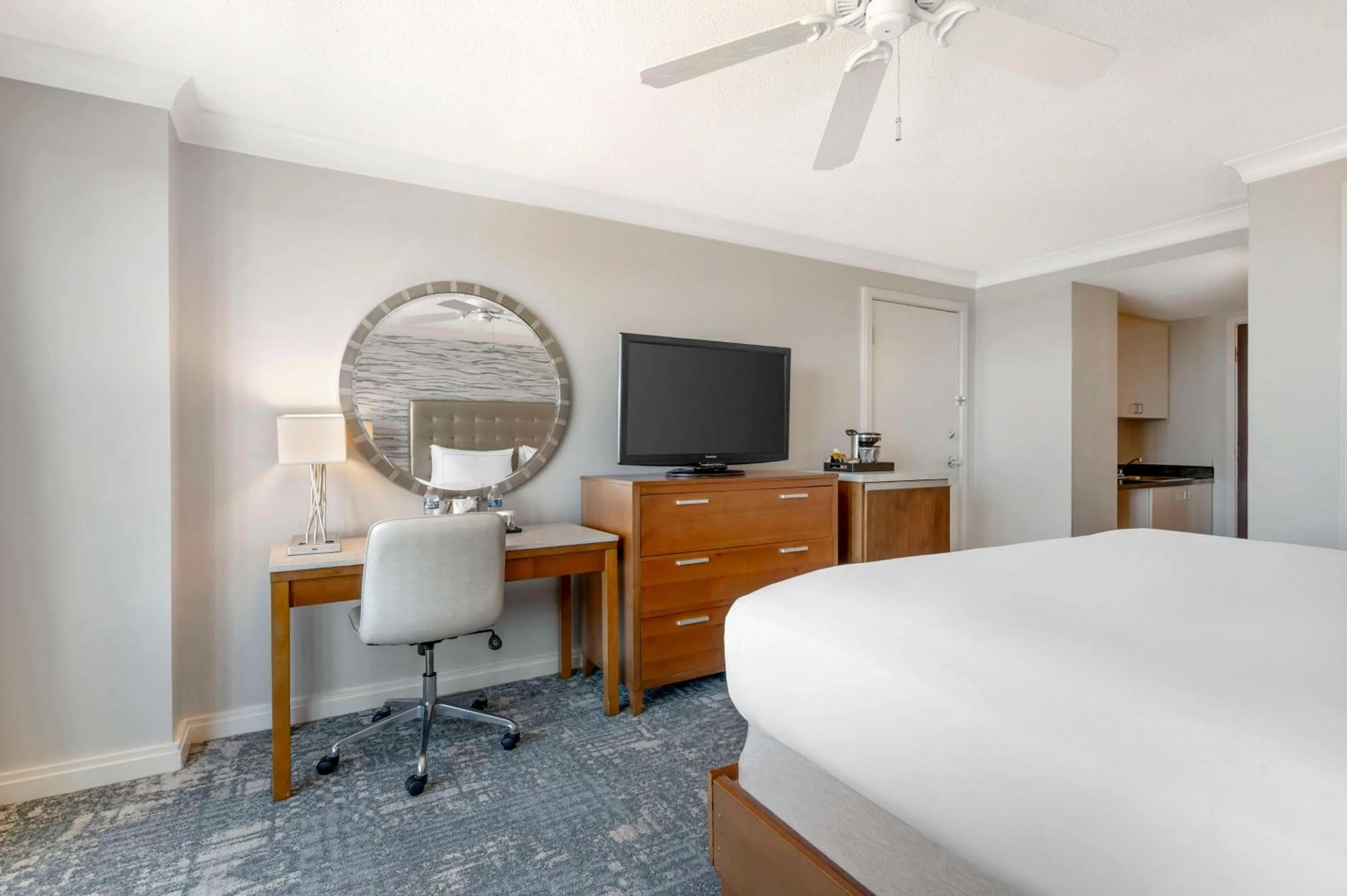 Bed in Hilton Virginia Beach Oceanfront