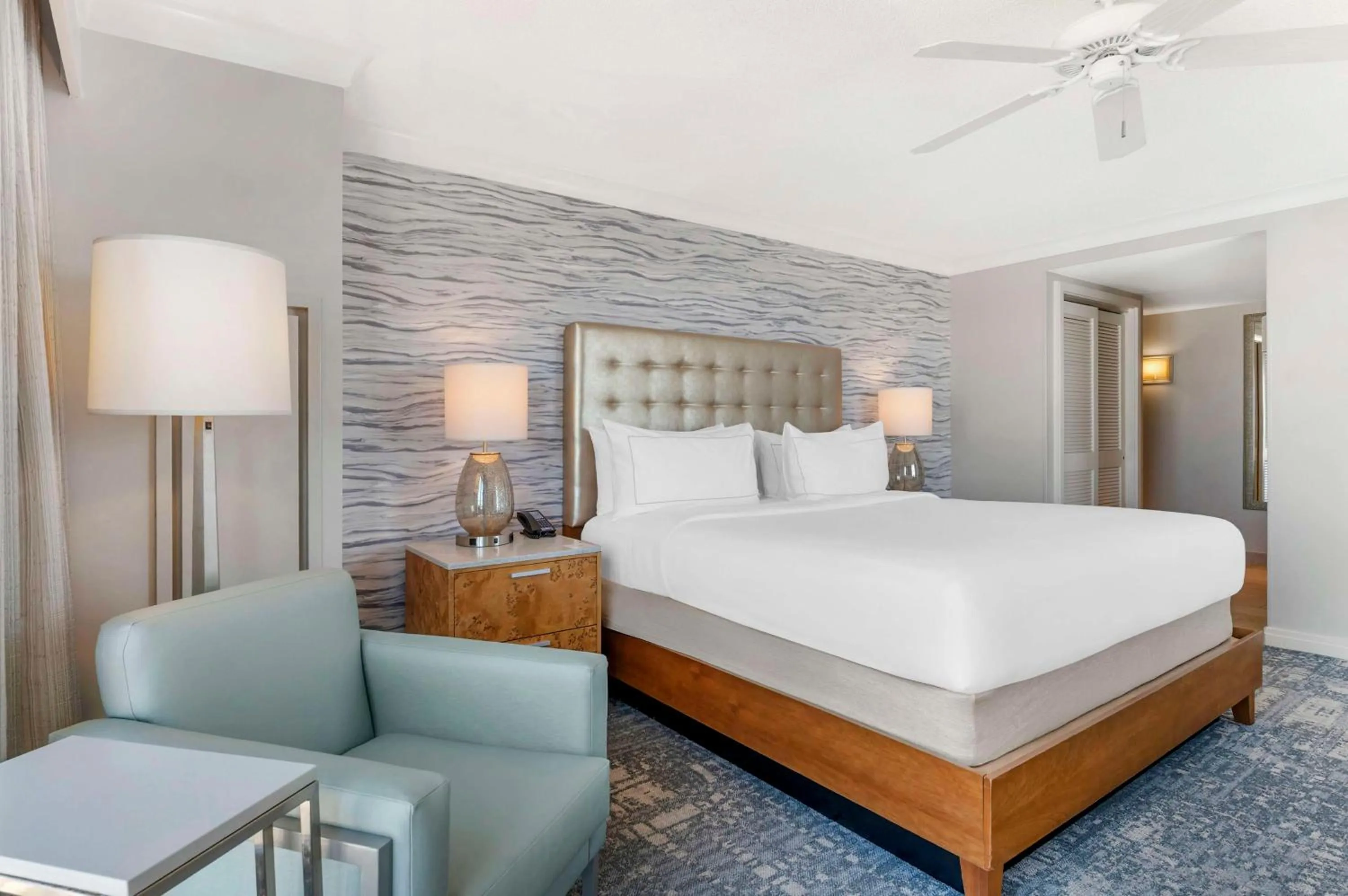 Bed in Hilton Virginia Beach Oceanfront