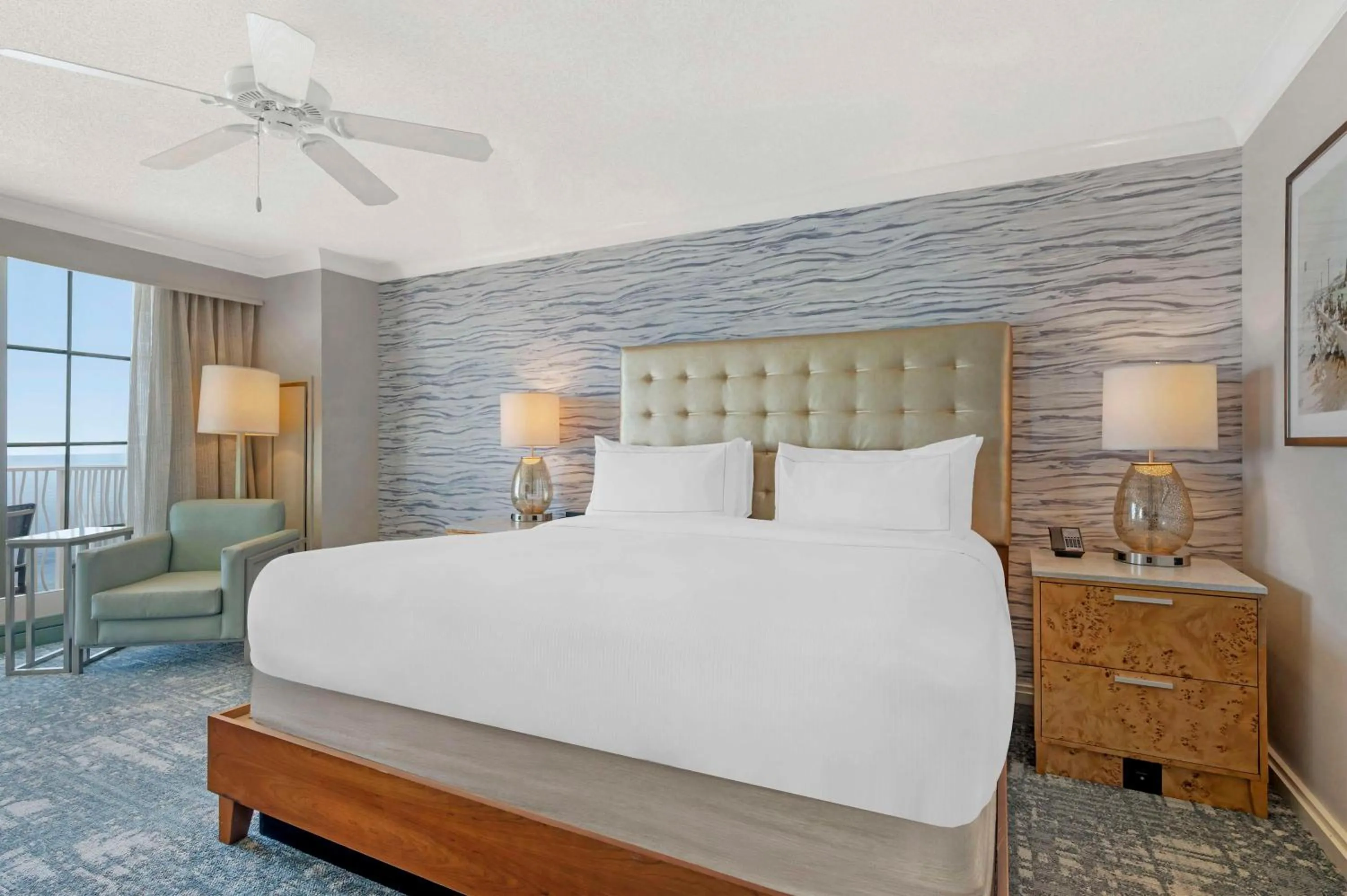 Bed in Hilton Virginia Beach Oceanfront