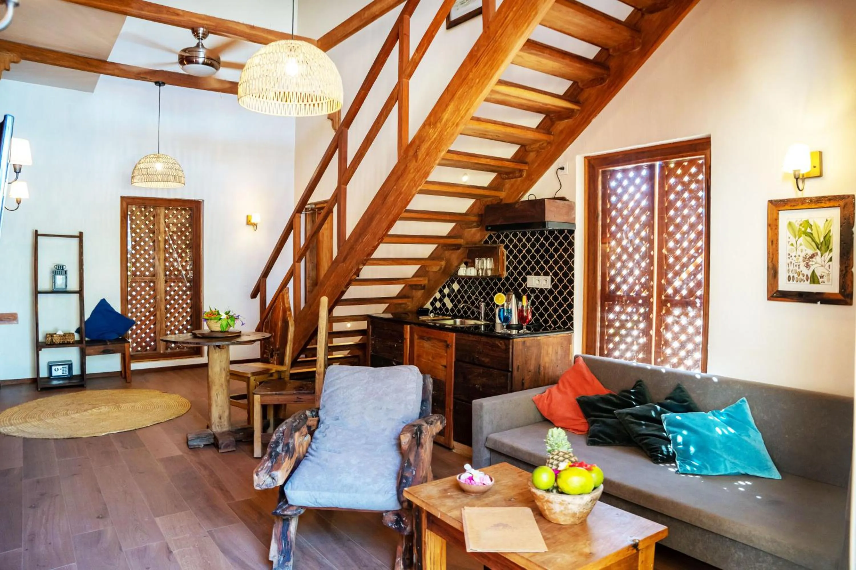 Coffee/tea facilities in Clove Island Villas & Spa