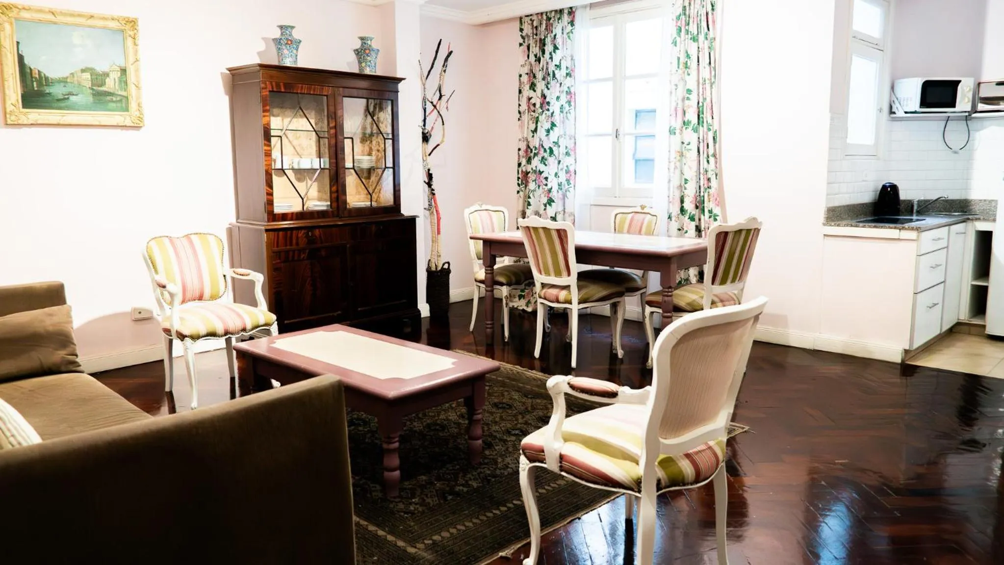 Kitchen or kitchenette in RentUp Suites - San Telmo, Moreno 820