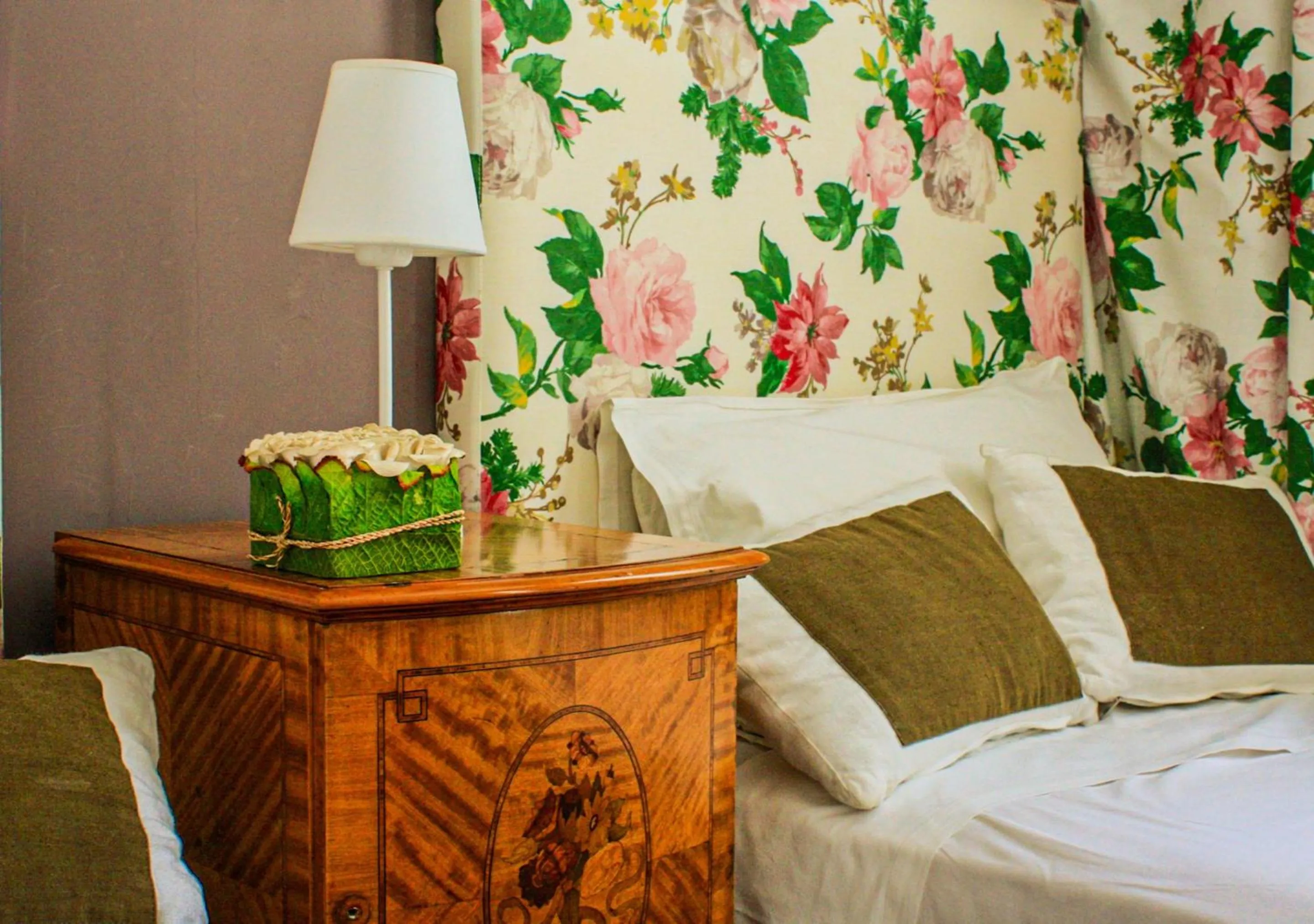 Bed in Moreno 820 by DOT Suites