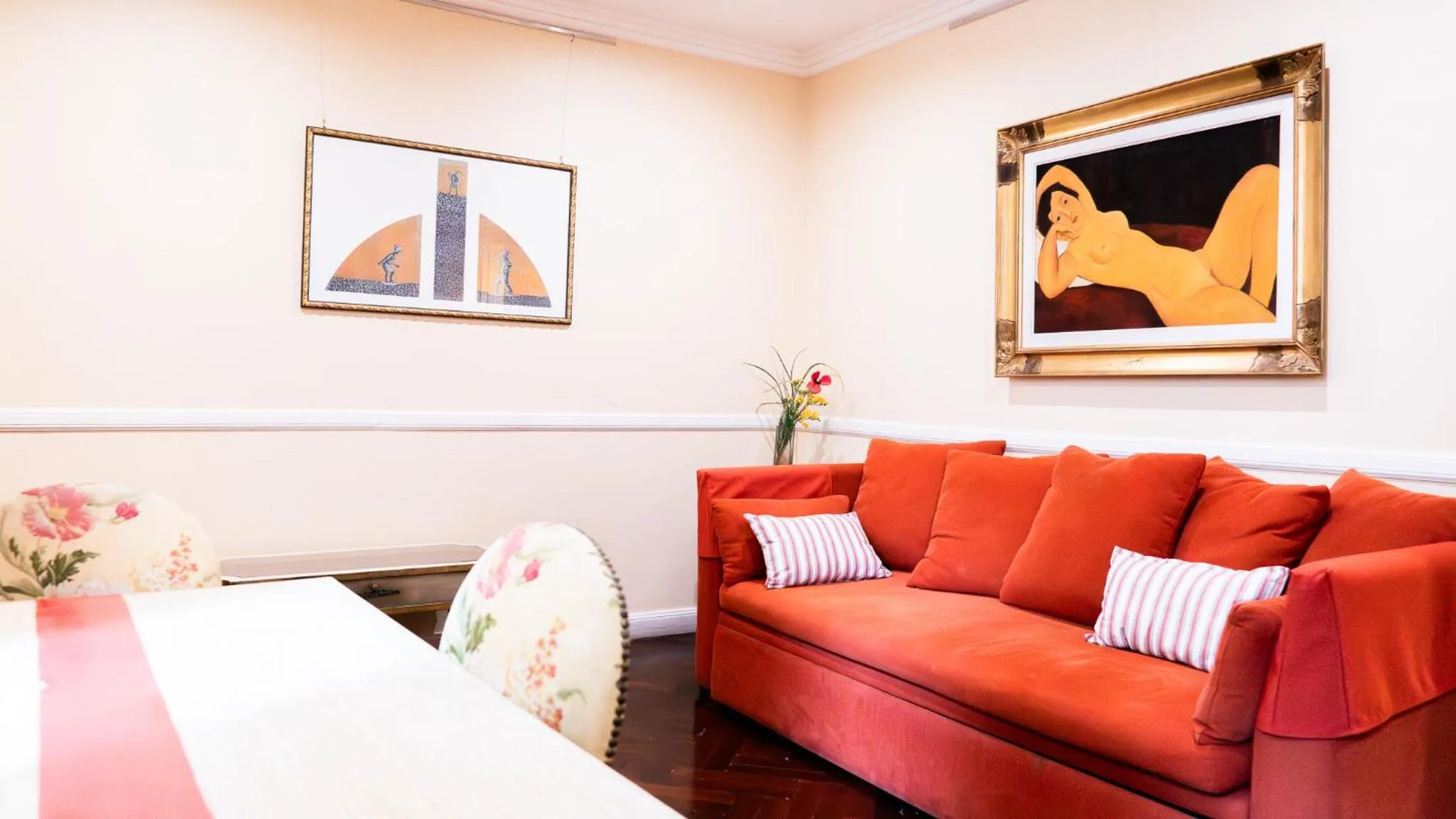 Living room in RentUp Suites - San Telmo, Moreno 820