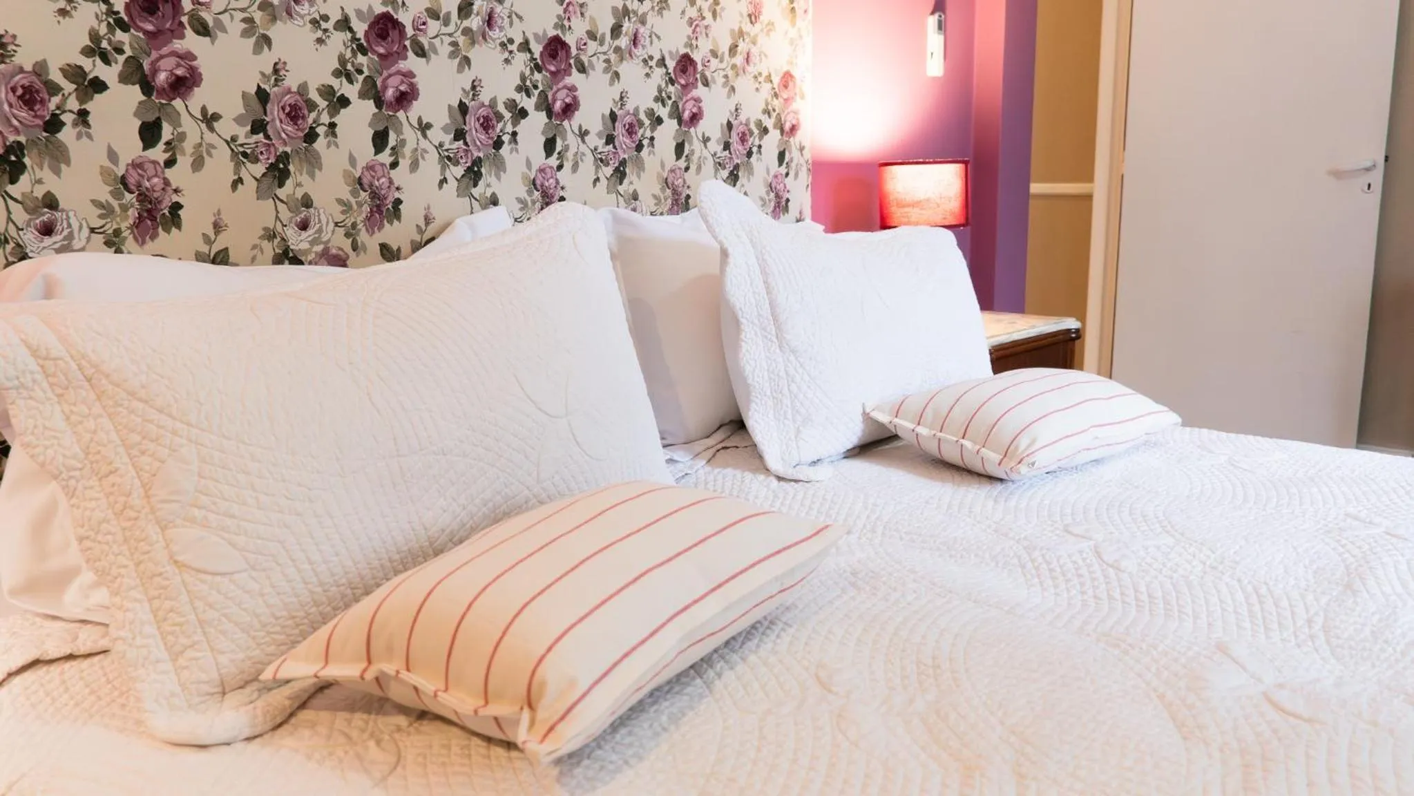 Bed in RentUp Suites - San Telmo, Moreno 820