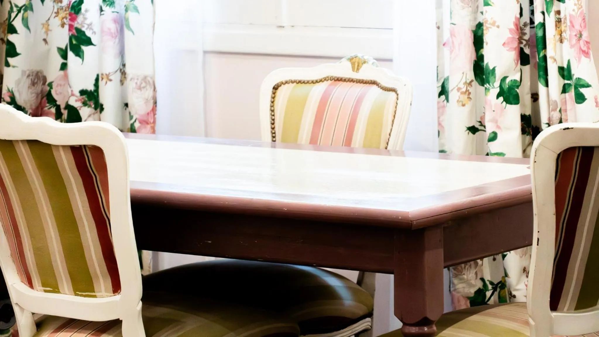 Dining area in RentUp Suites - San Telmo, Moreno 820