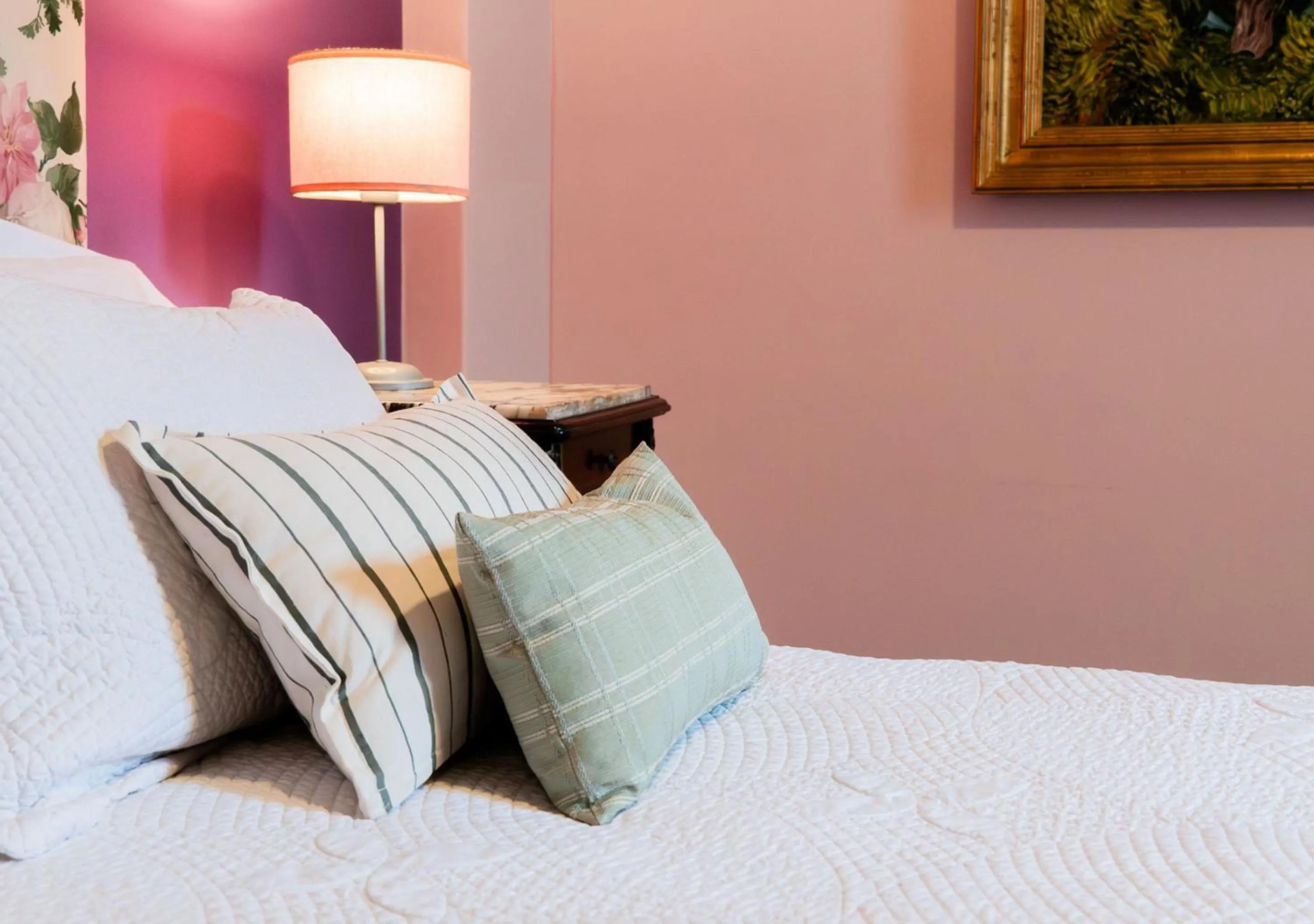 Bed in Moreno 820 by DOT Suites