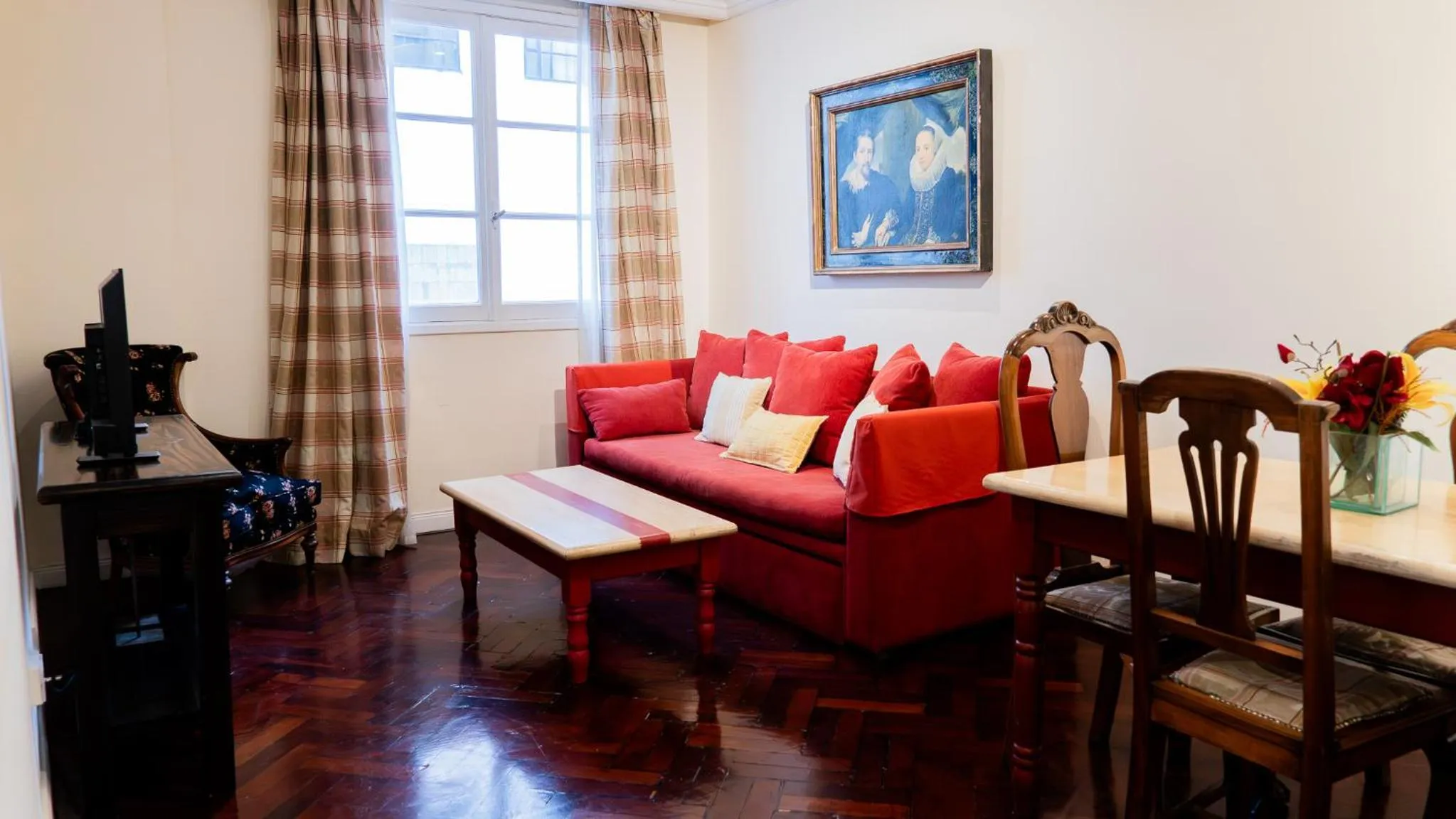 Living room in RentUp Suites - San Telmo, Moreno 820