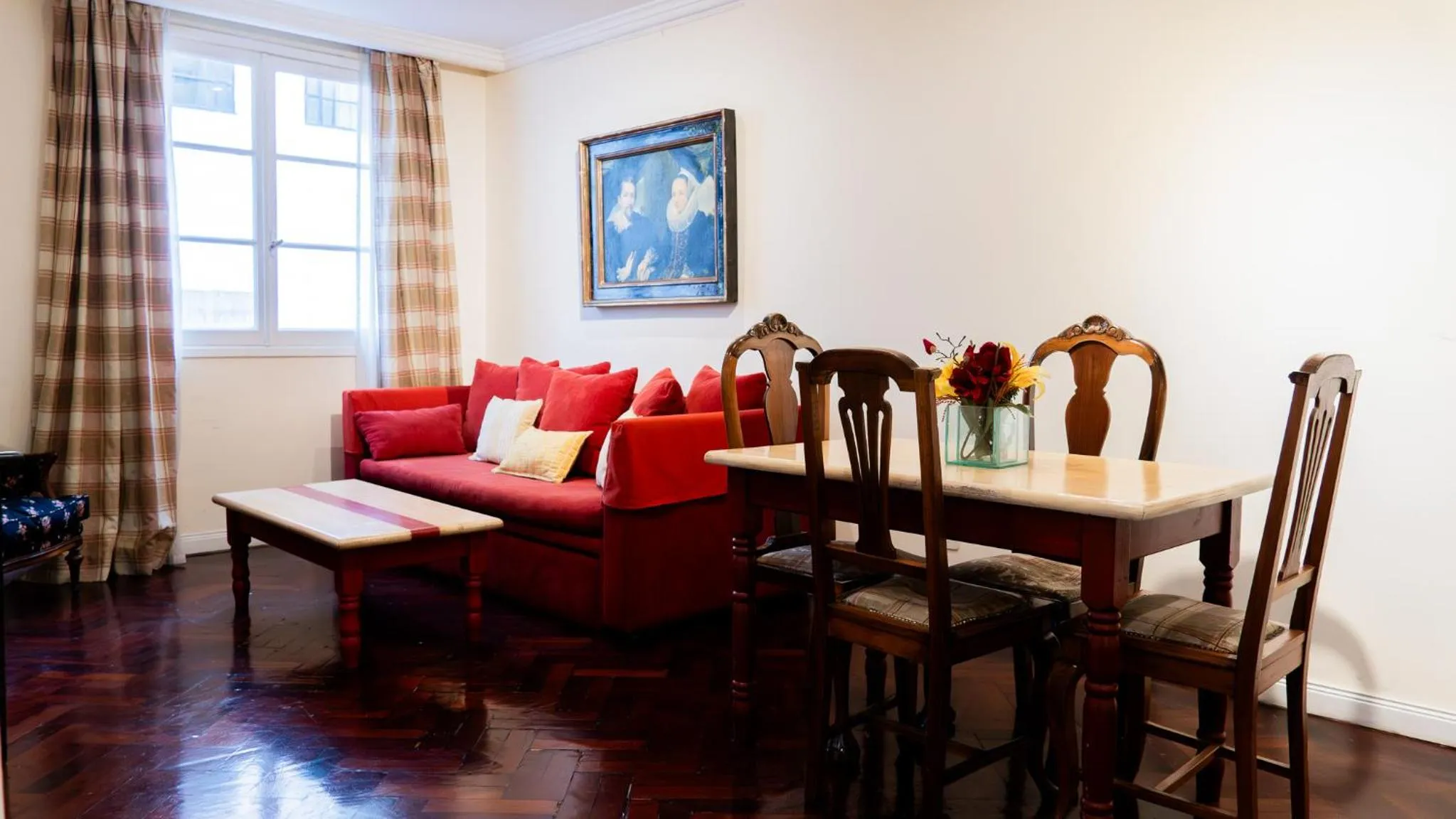 Living room in RentUp Suites - San Telmo, Moreno 820