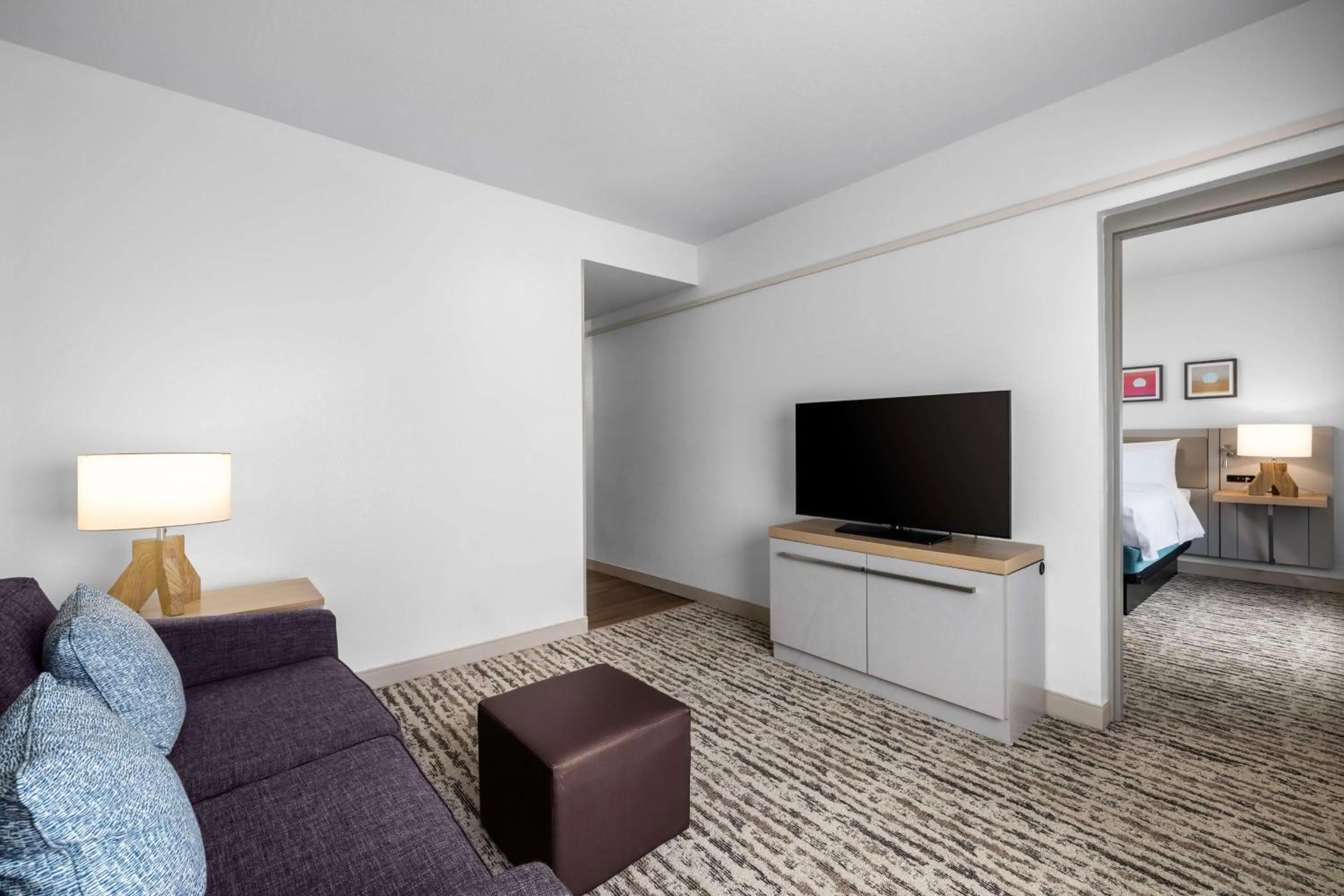 Bed in Hilton Garden Inn West Palm Beach Airport