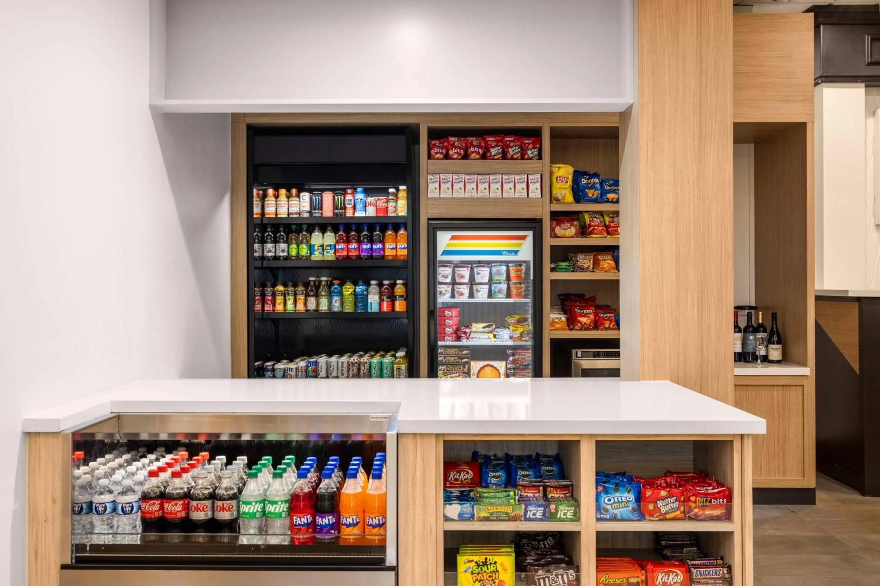 Restaurant/places to eat in Hilton Garden Inn West Palm Beach Airport