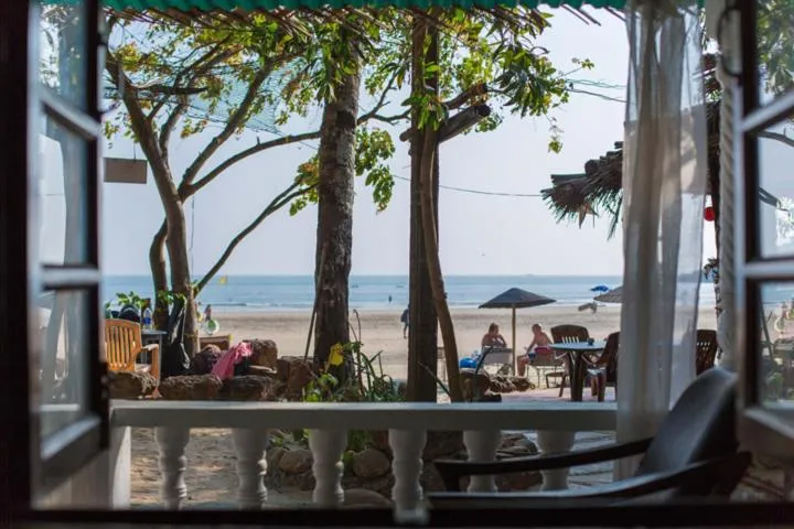 Classic Sea view room with patio in Cozy Nook Goa Palolem