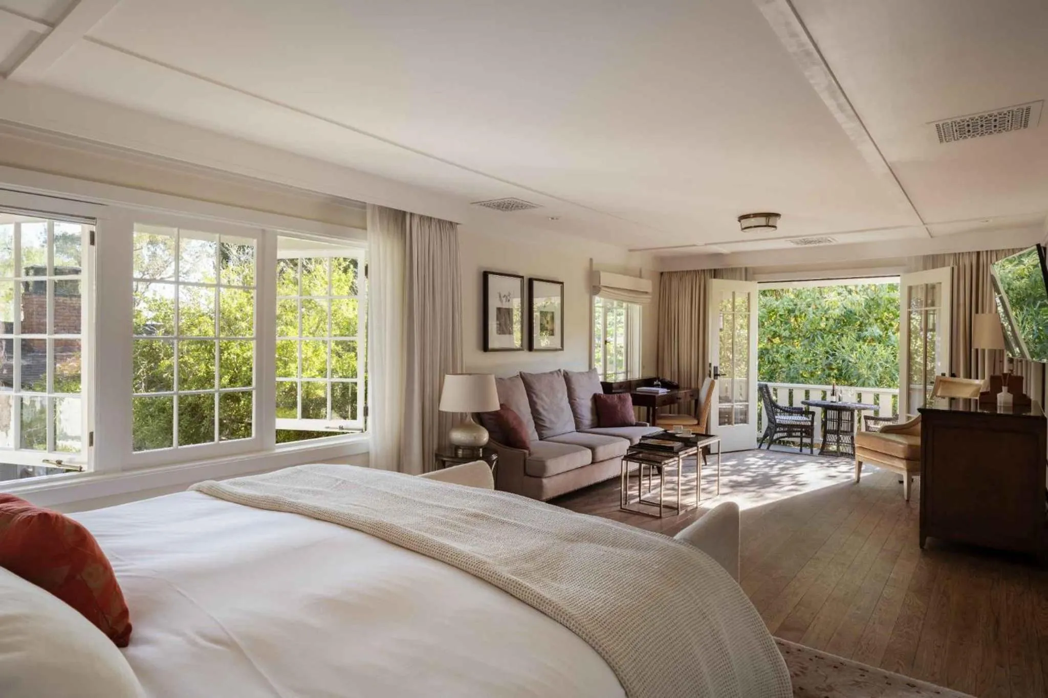 Bedroom, Bed in El Encanto Santa Barbara