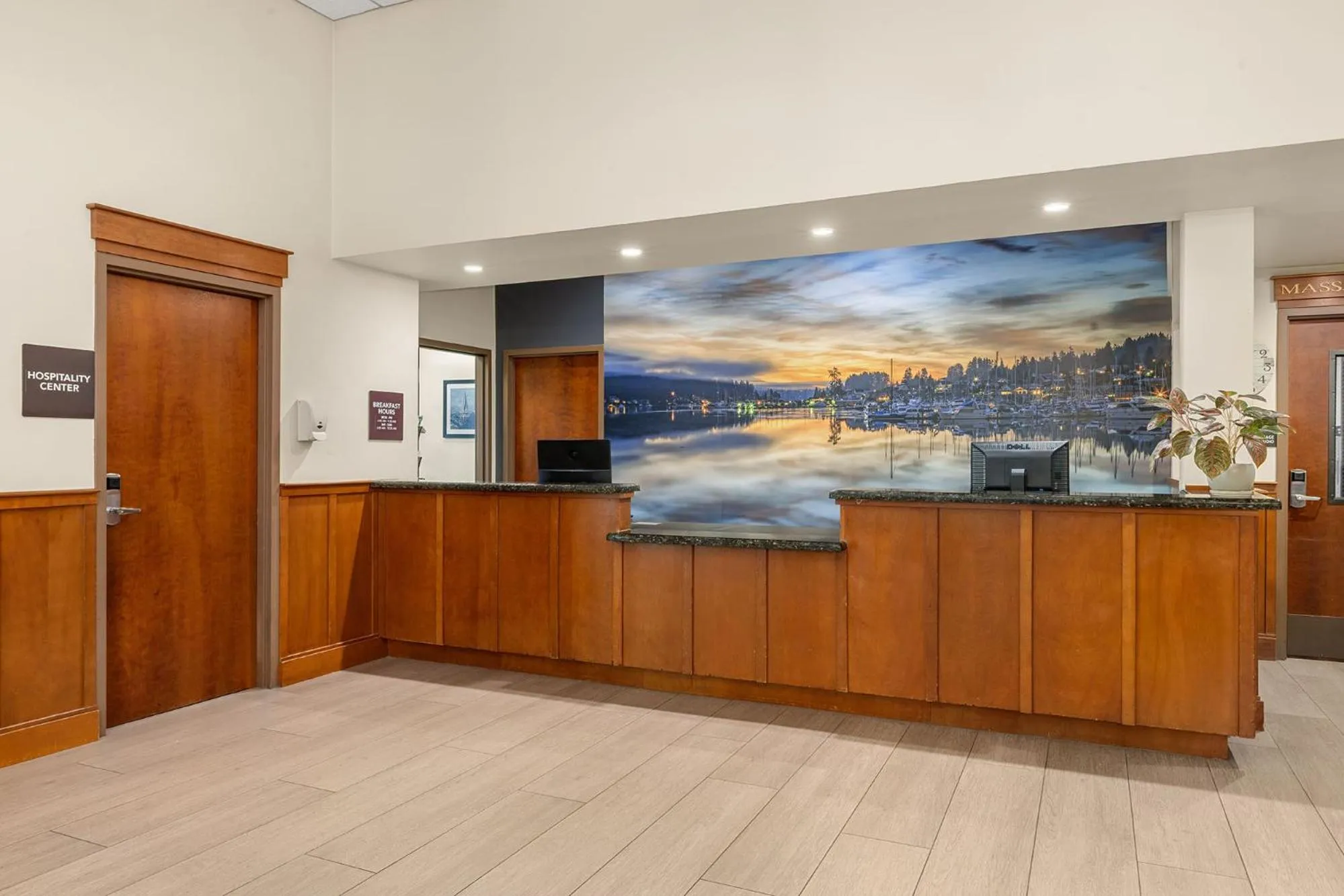 Lobby or reception in The INN at Gig Harbor