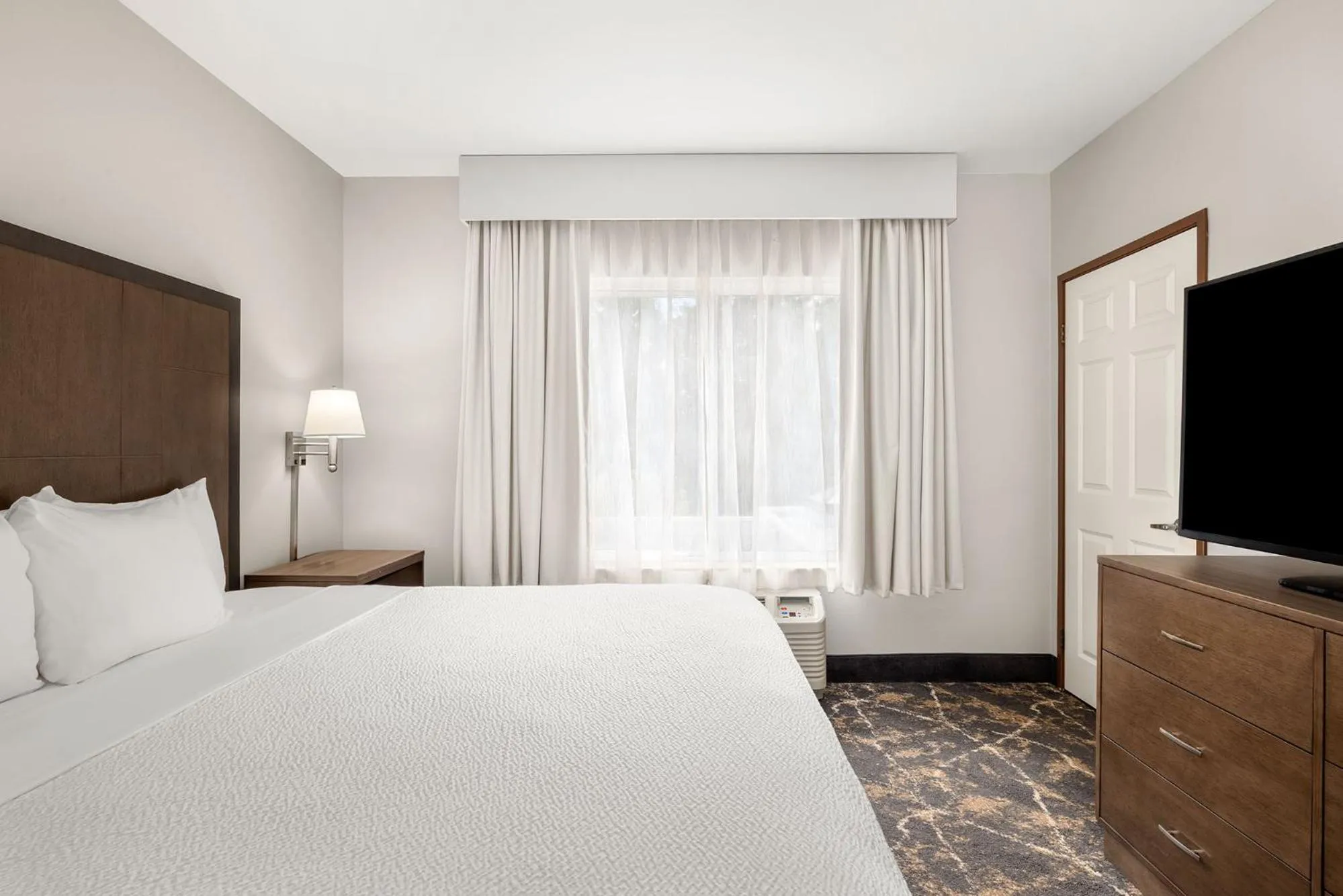 Bed in The INN at Gig Harbor