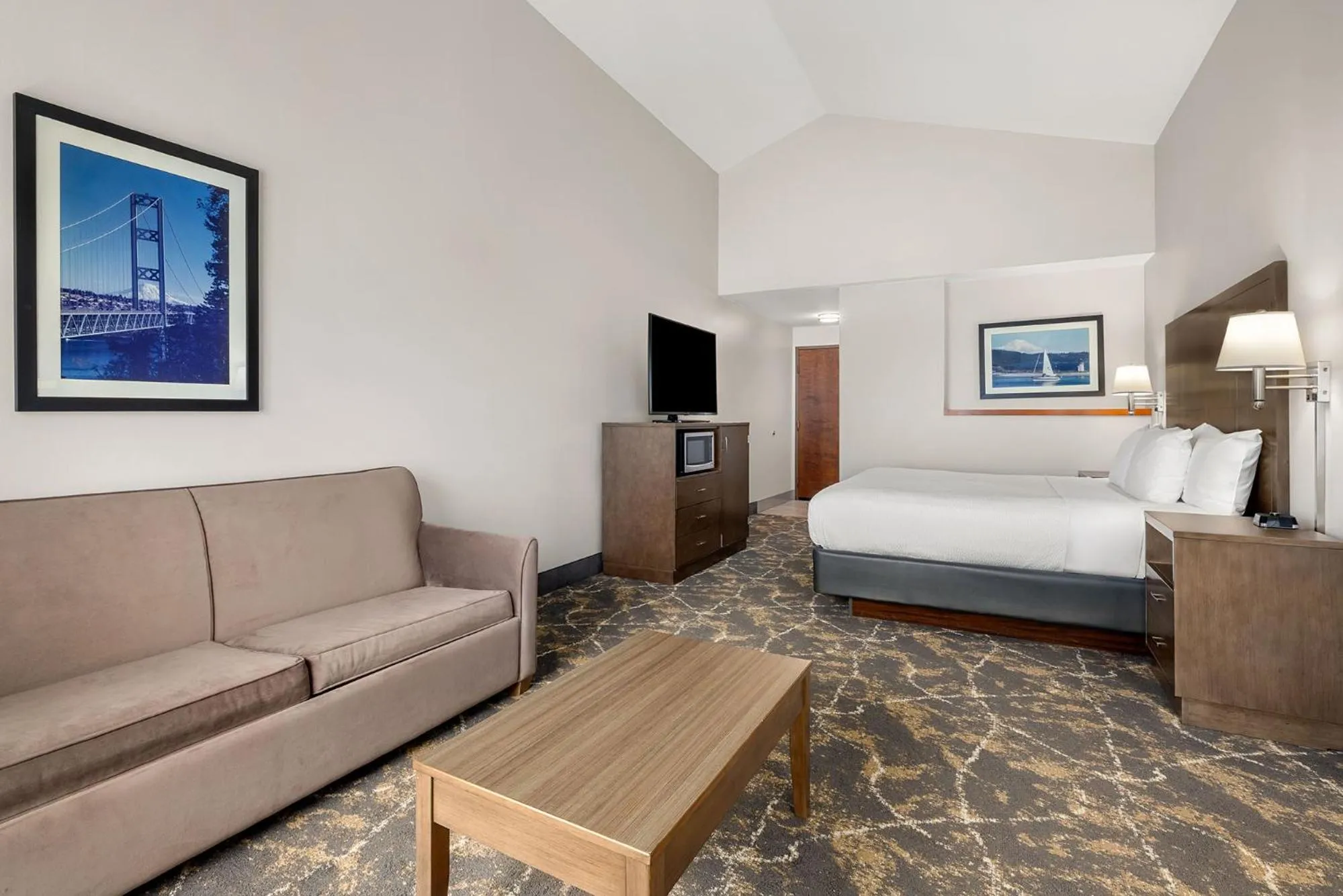 Photo of the whole room, Bed in The INN at Gig Harbor