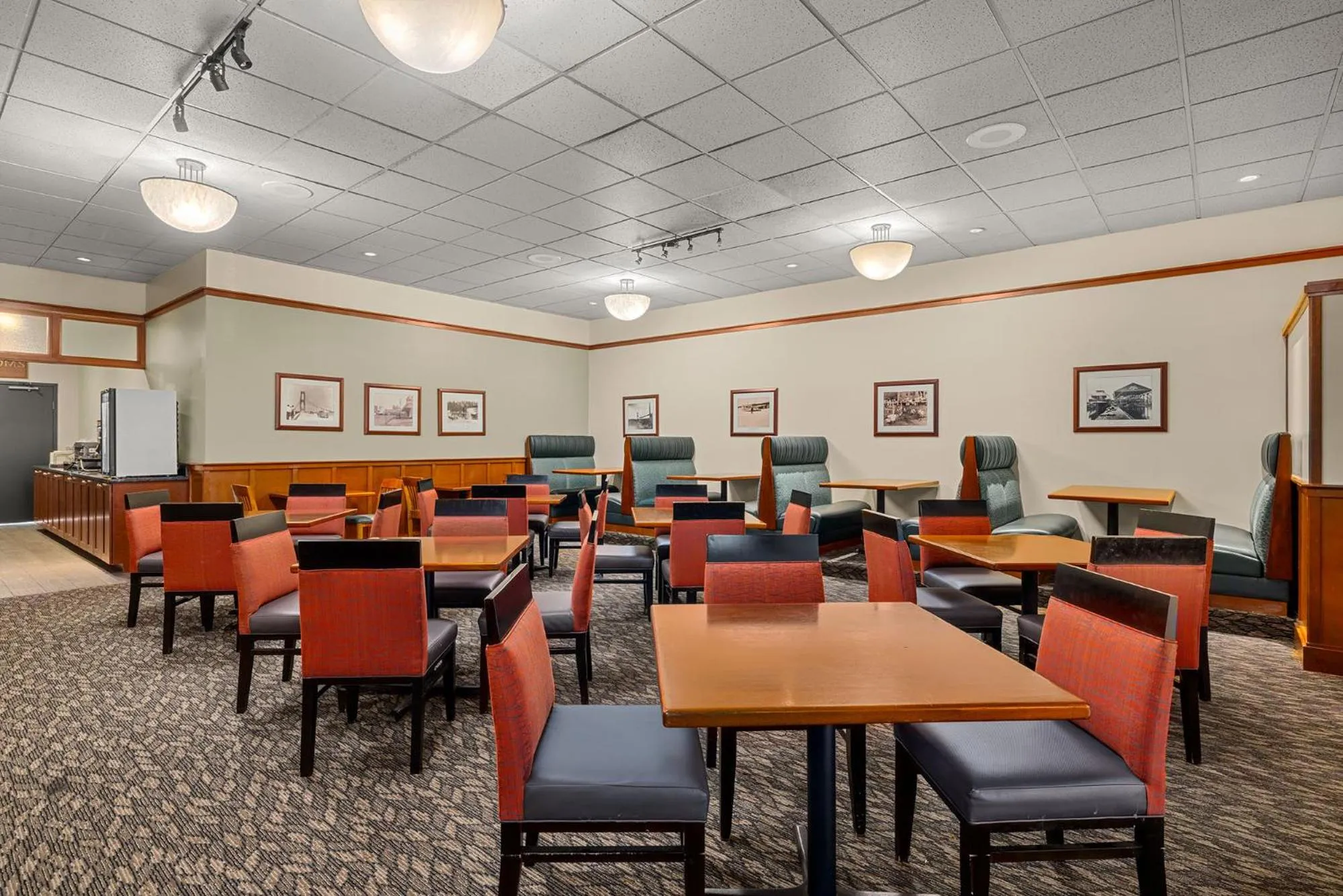 Breakfast in The INN at Gig Harbor