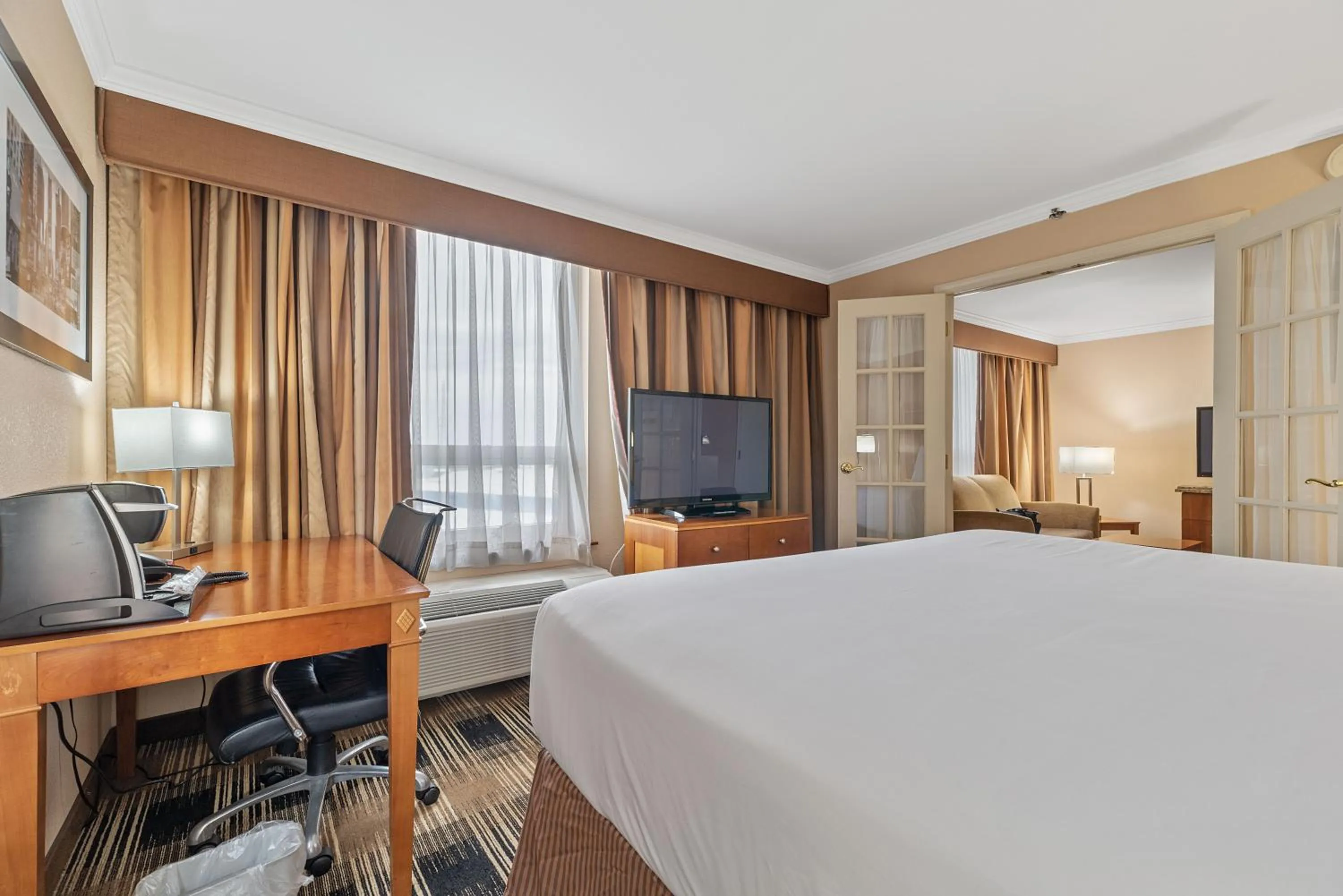 Bed in Hotel Executive Suites