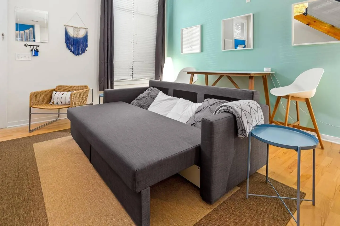 Bed in Trifecta Ace Location Pool & Gym Superhost