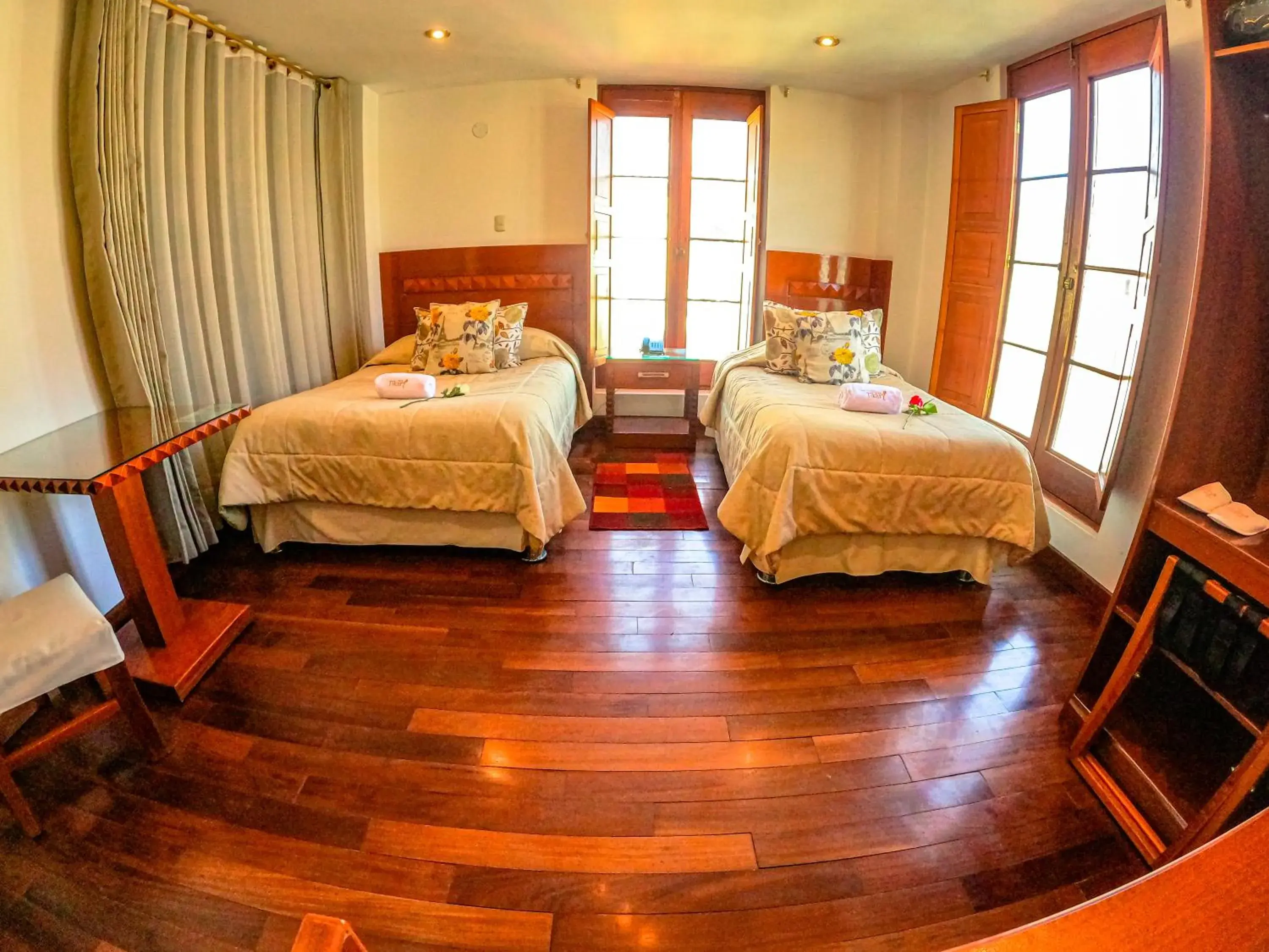 Twin Room in Hotel Tikary Twin Room in Hotel Tikary