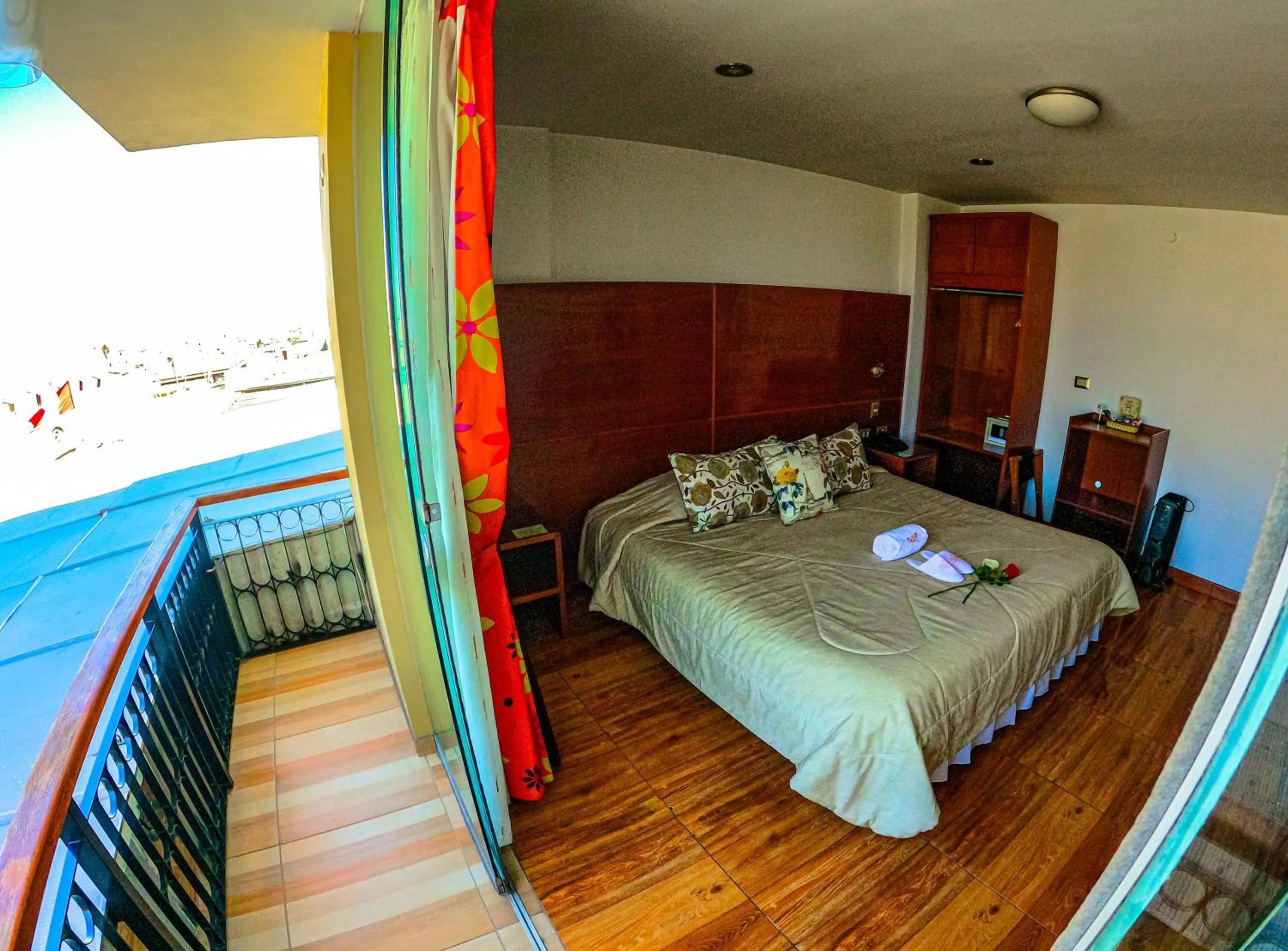 Balcony/Terrace, Bed in Hotel Tikary