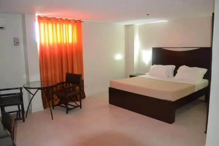 Bed in Annex Hotel Tavern