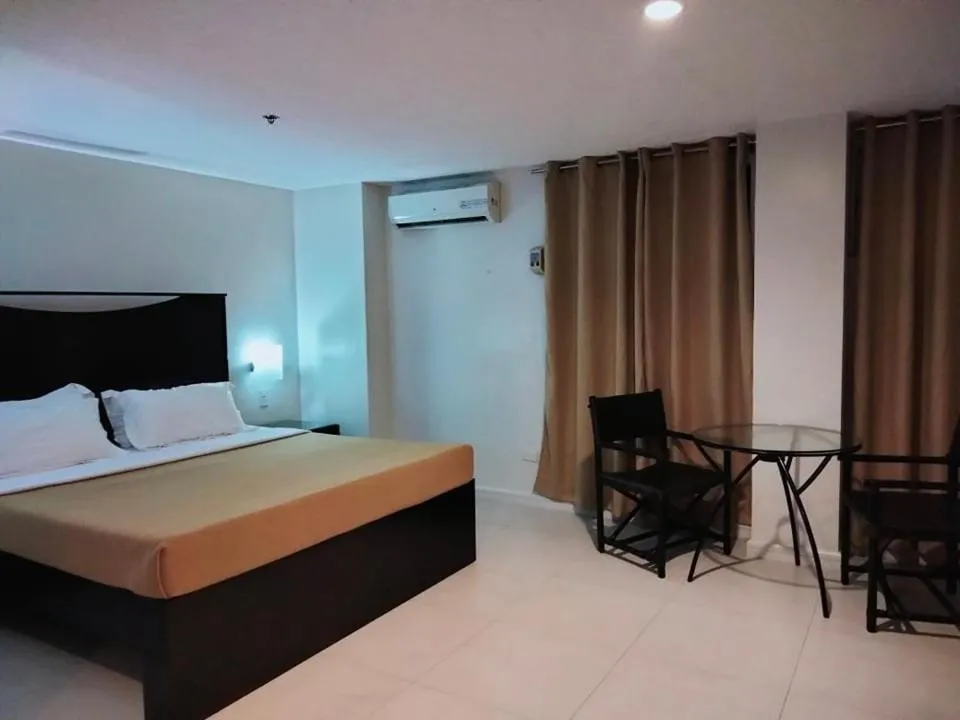 Bed in Annex Hotel Tavern