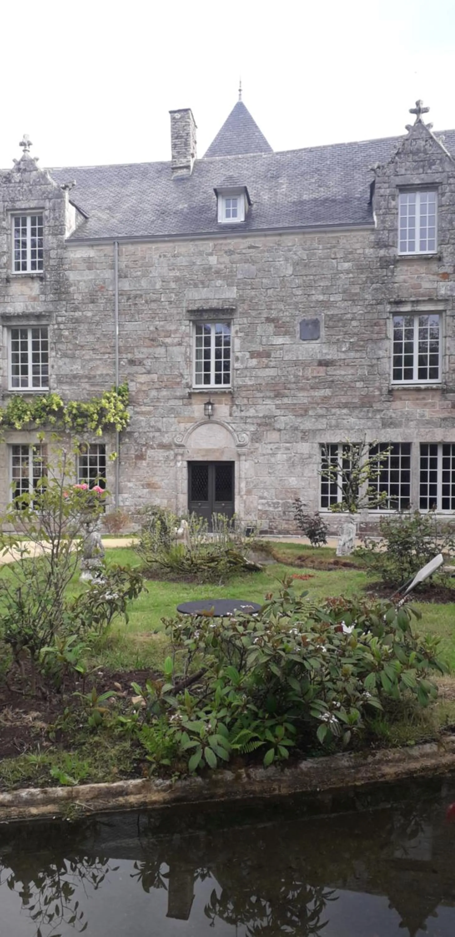 Garden view in Manoir du Moustoir - Hôtel Les Empreintes