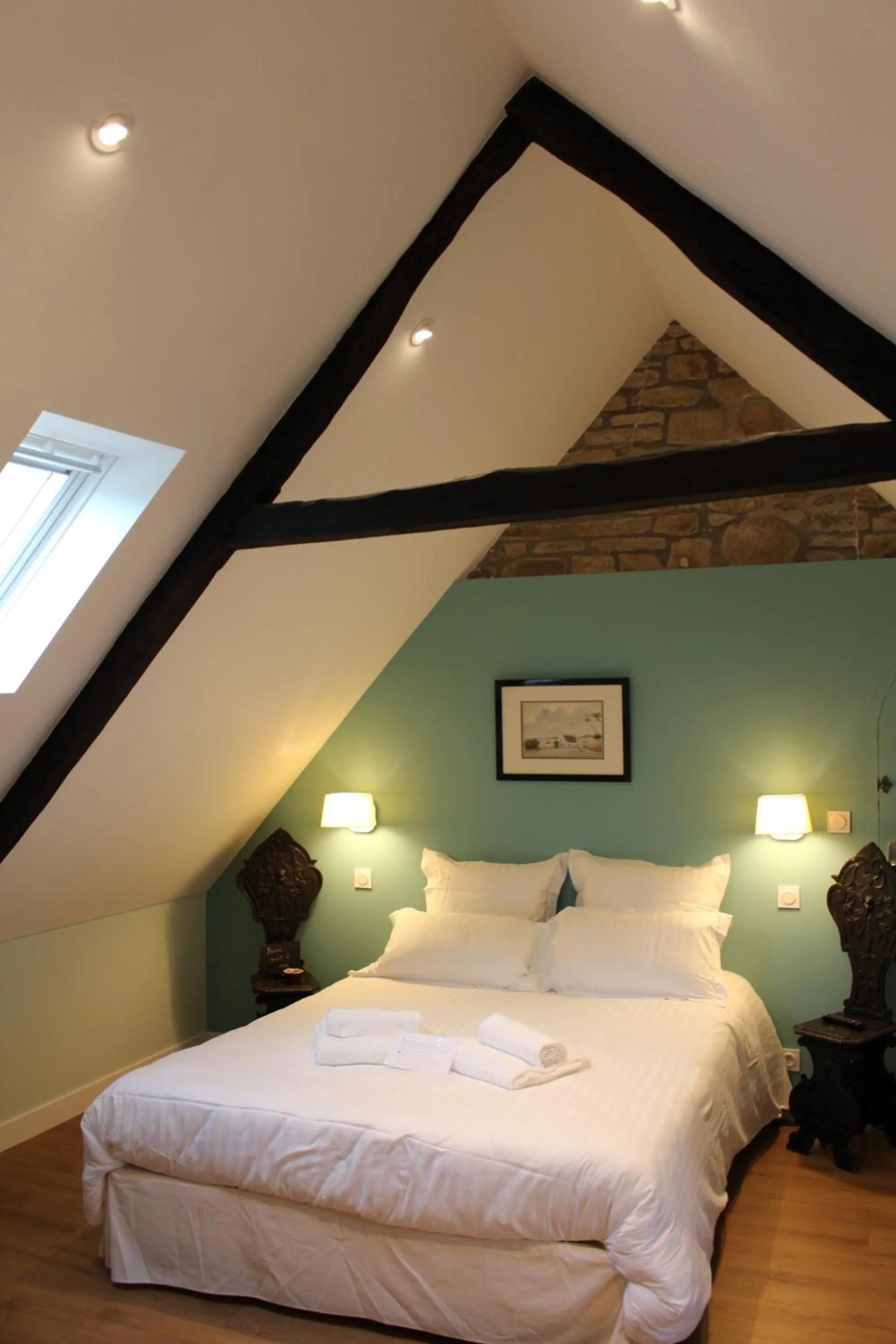 Bed in Manoir du Moustoir - Hôtel Les Empreintes