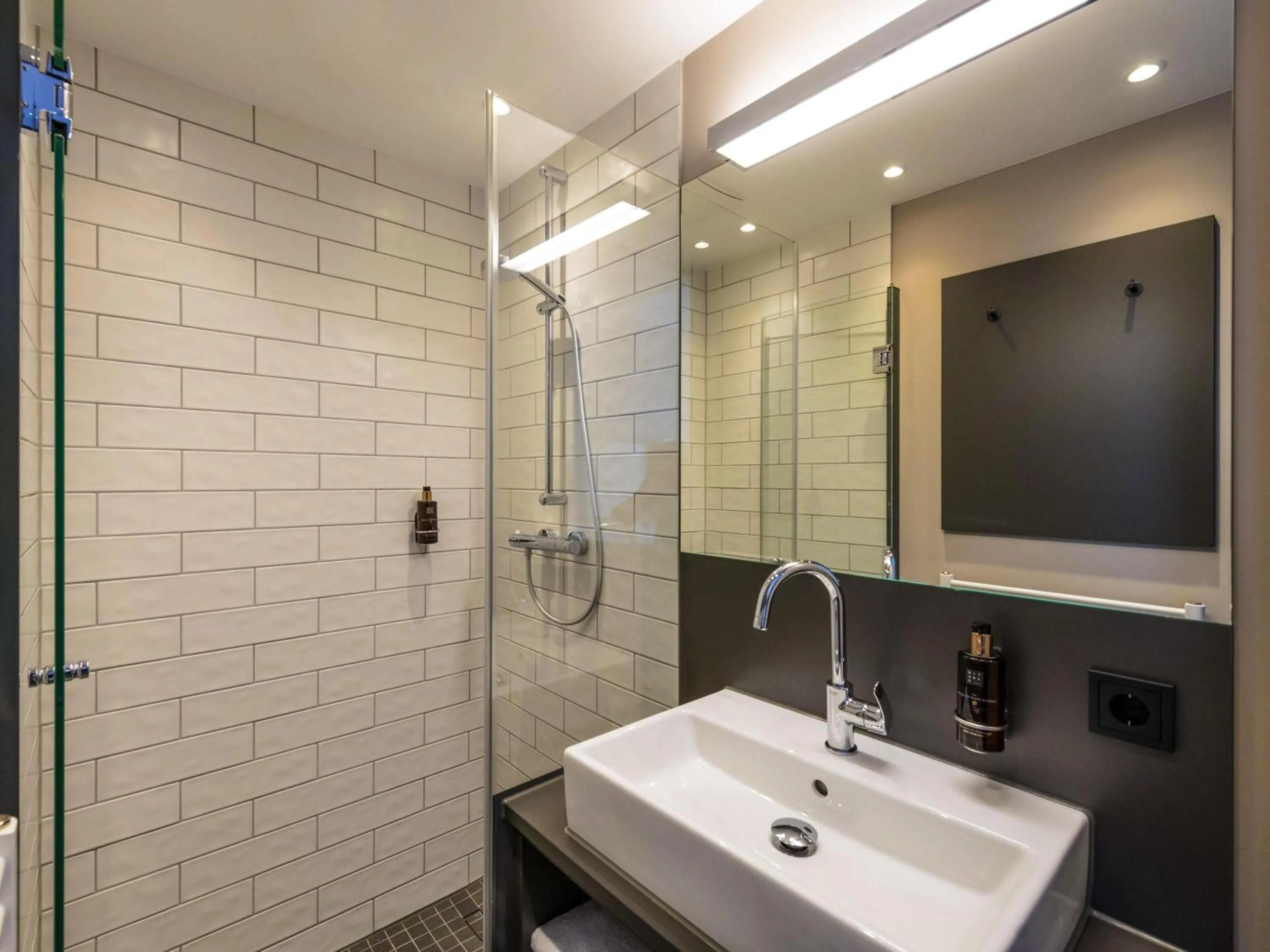 Bedroom in ibis Styles Vechta