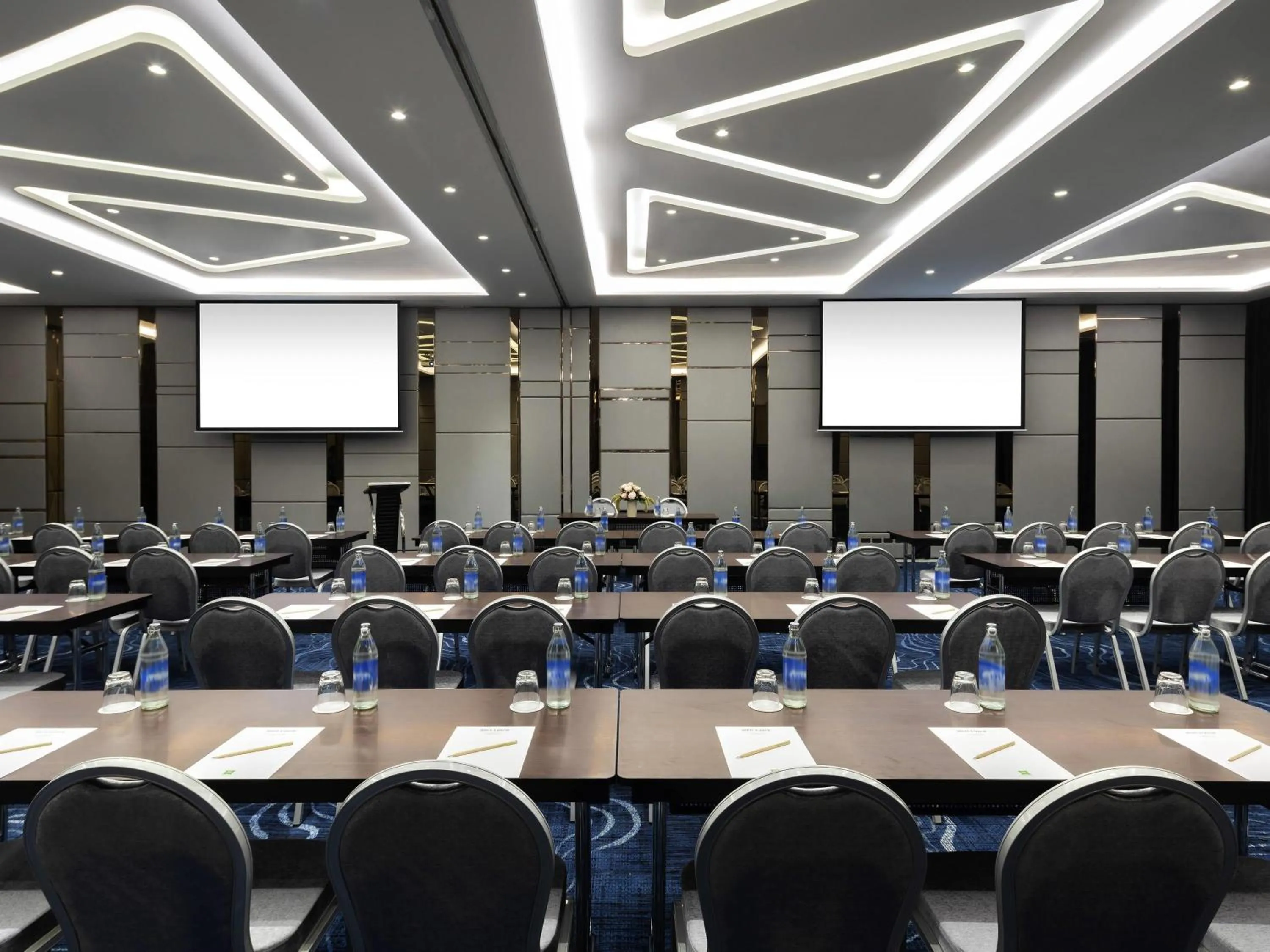 Meeting/conference room in ibis Styles Bangkok Ratchada