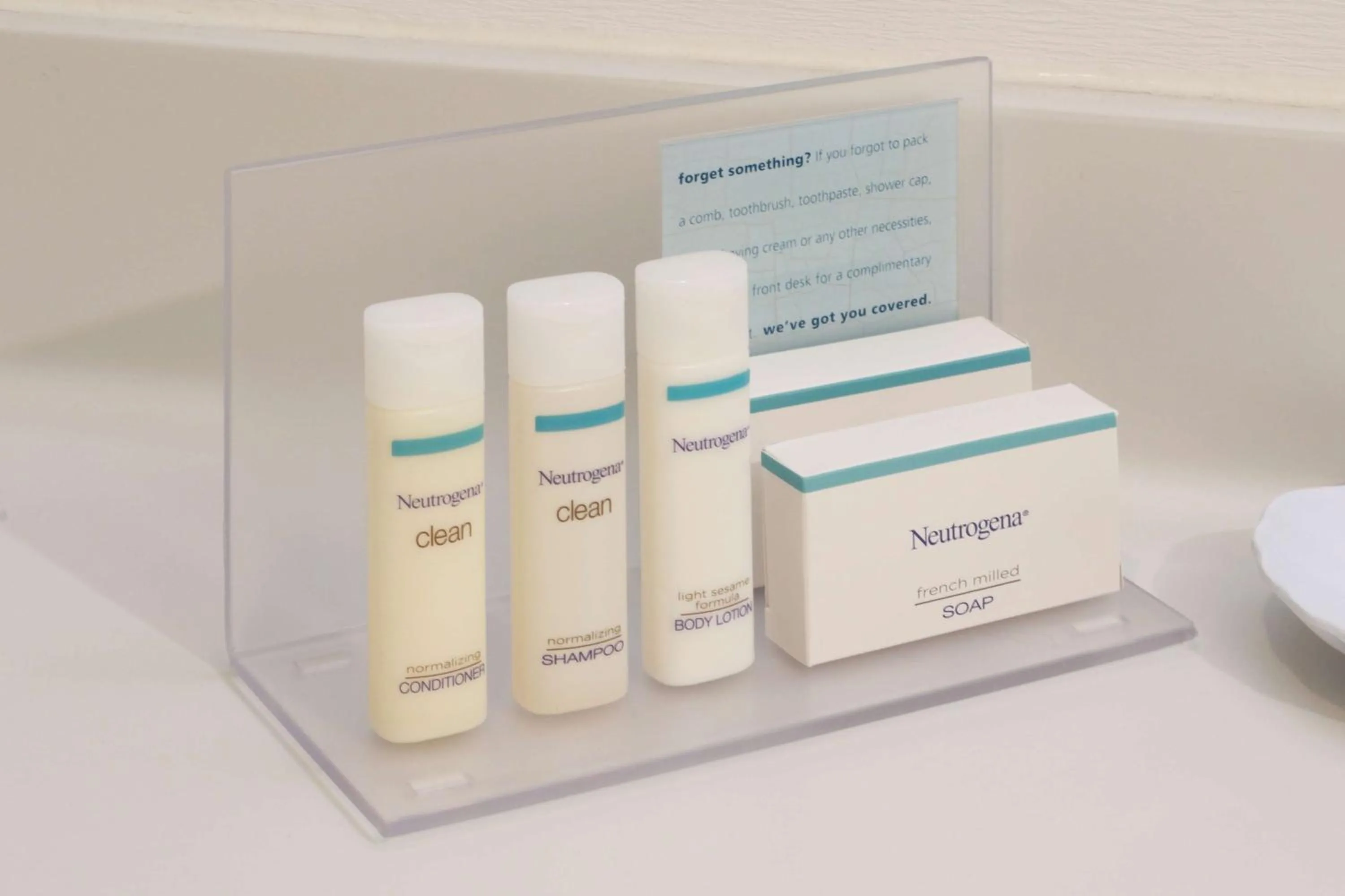 Bathroom in Hampton Inn Monterrey-Airport