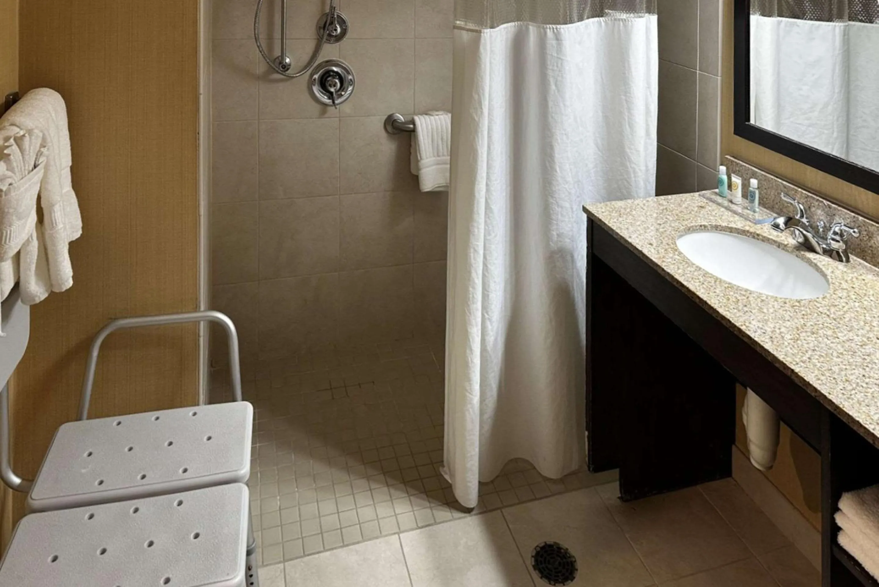 Bedroom in Wingate By Wyndham Frisco