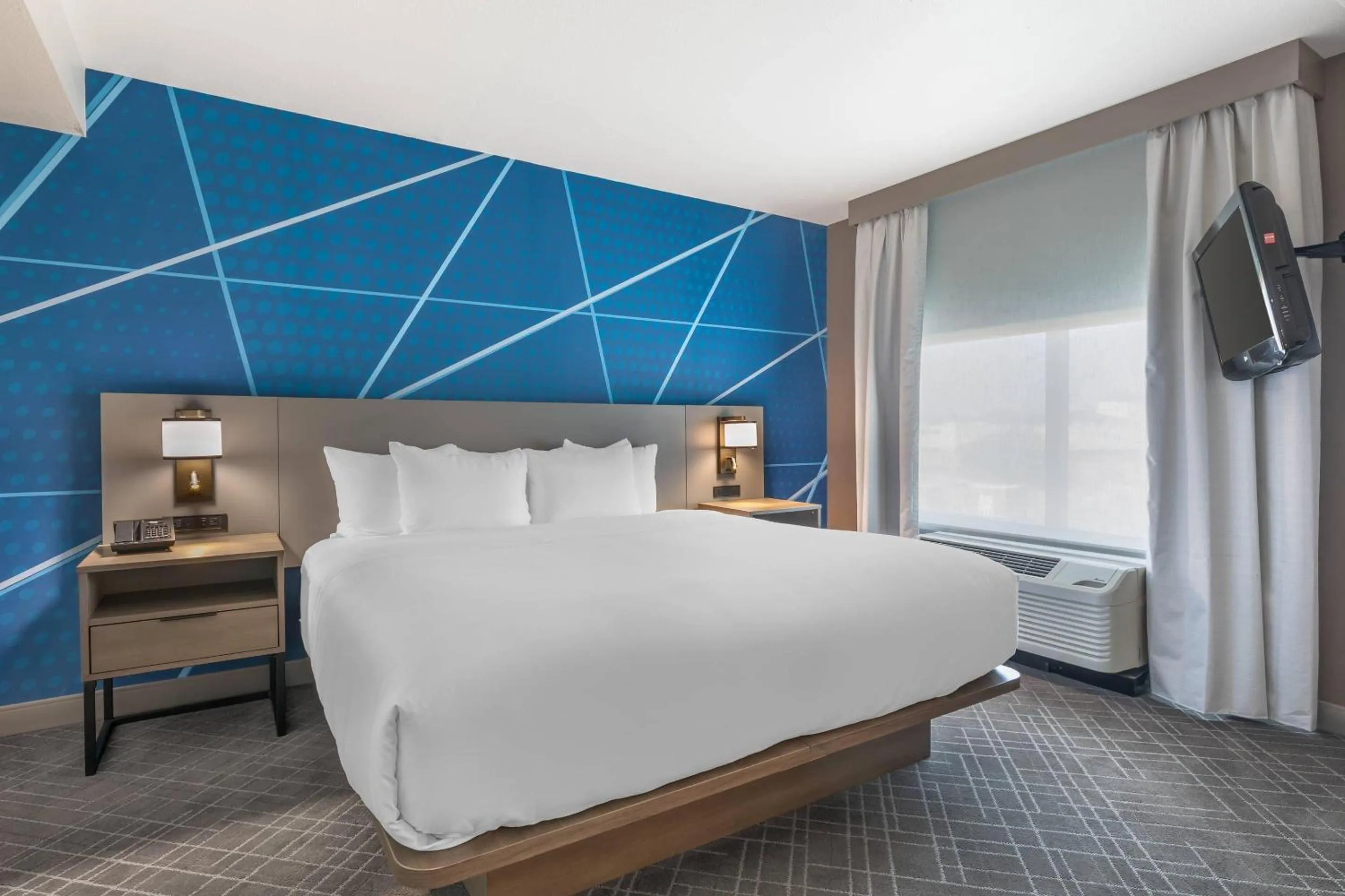 Bedroom, Bed in Comfort Inn & Suites Frisco East - McKinney