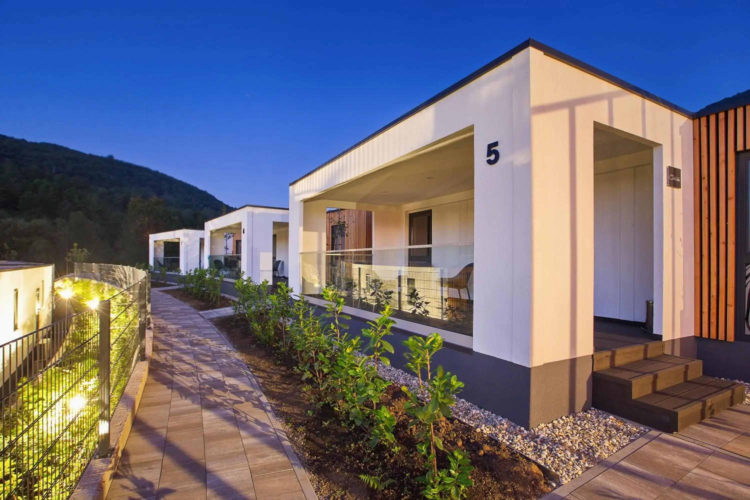 Premium Two-Bedroom Mobile Home in Mobile Homes Camping Plitvice Premium Two-Bedroom Mobile Home in Mobile Homes Camping Plitvice