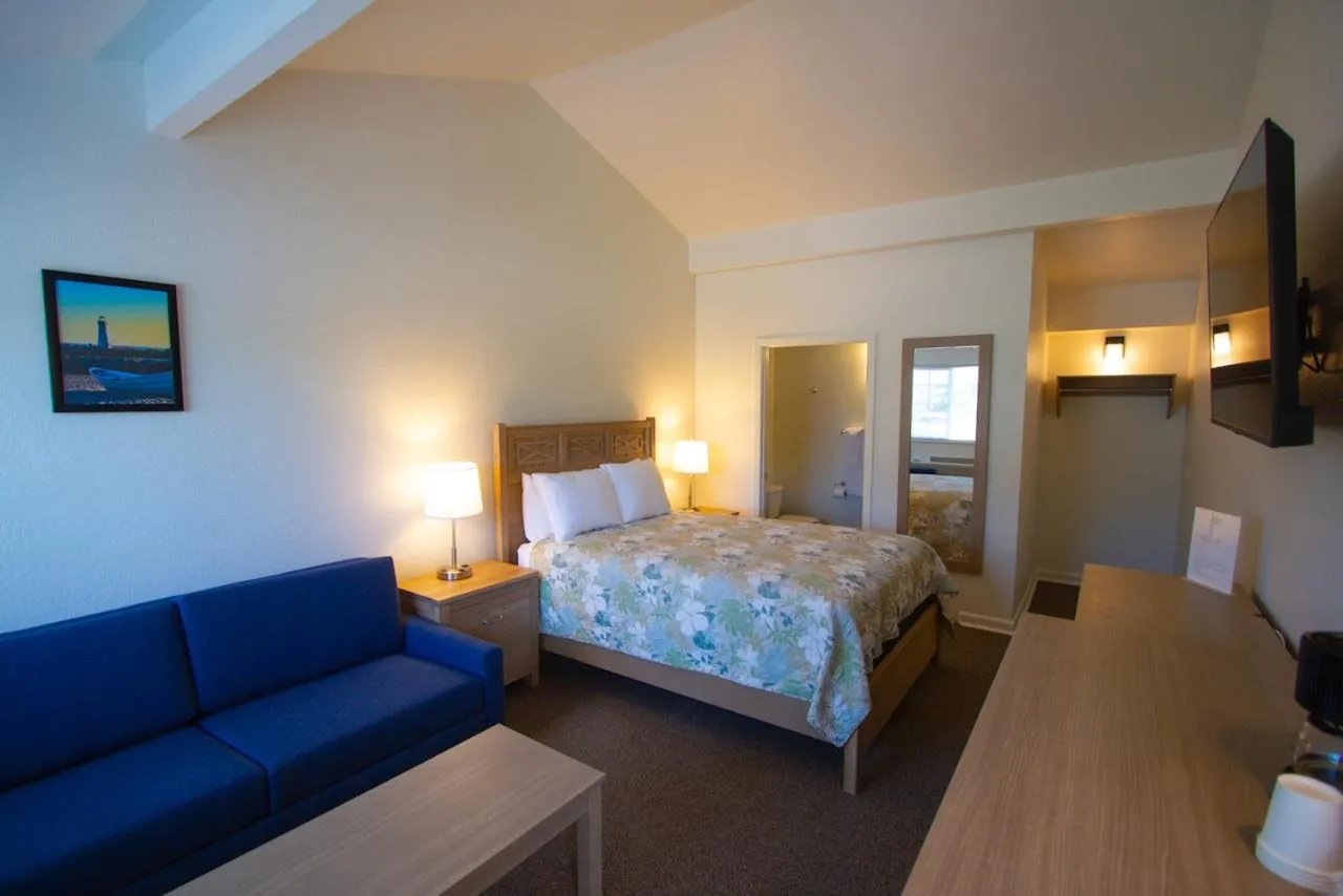 Harbor Inn