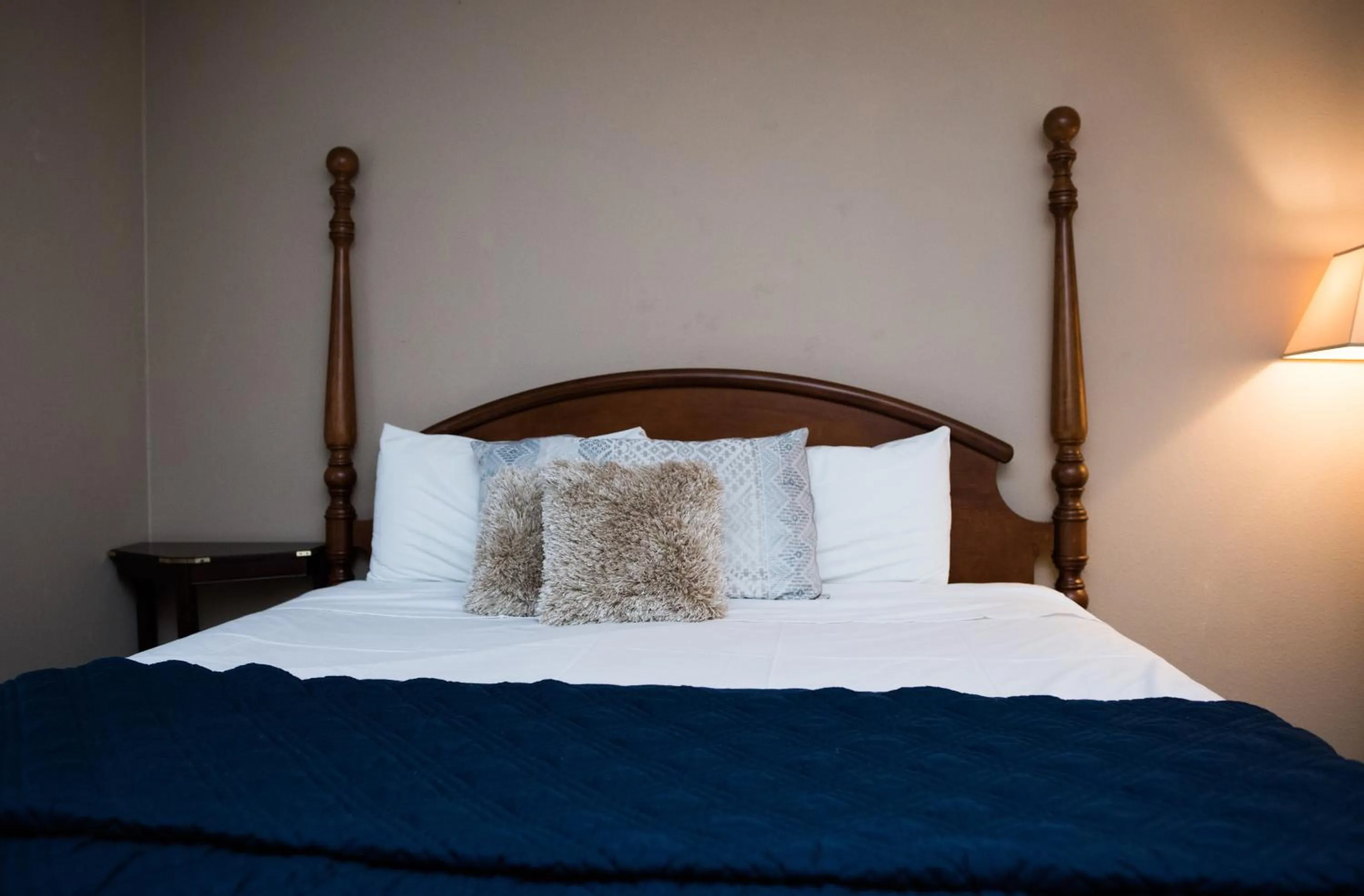 Bed in Caribbean Club Resort