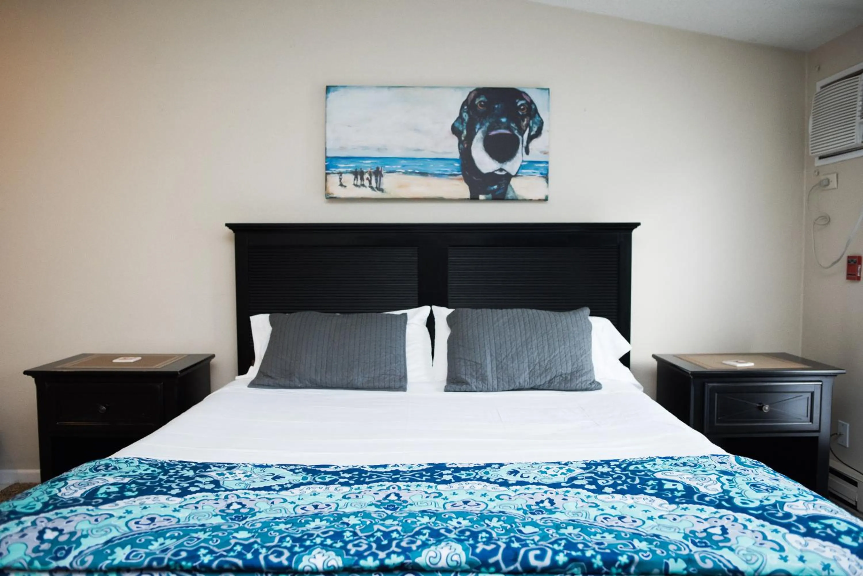 Bed in Caribbean Club Resort