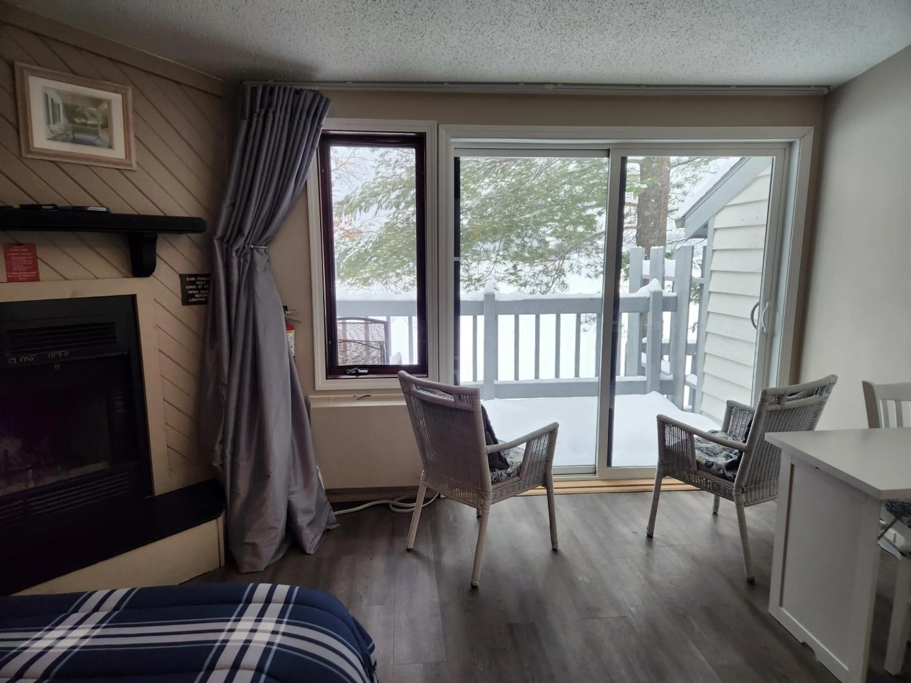 Bed in Caribbean Club Resort